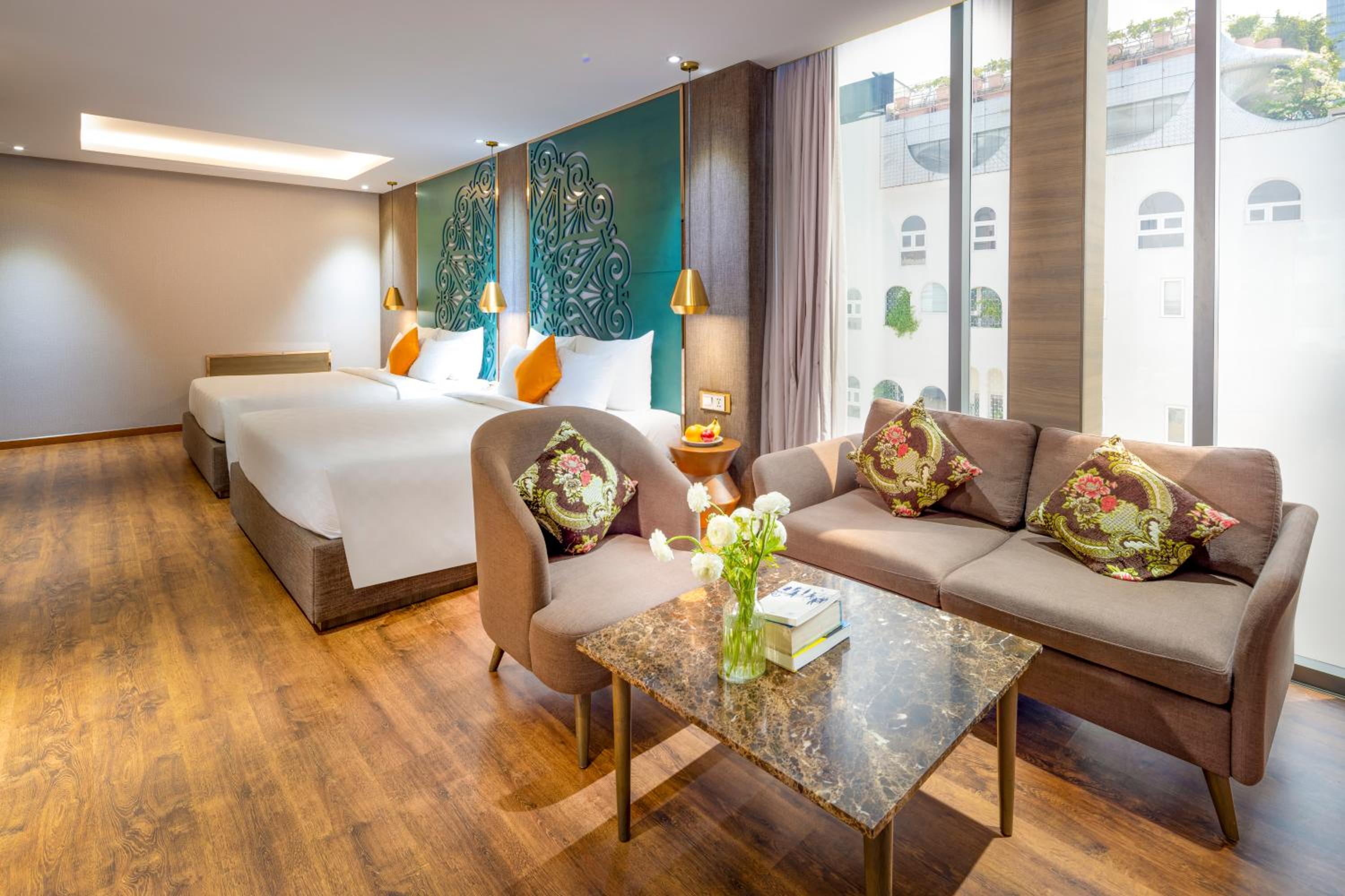 Winsuites Sai Gon Hotel 43