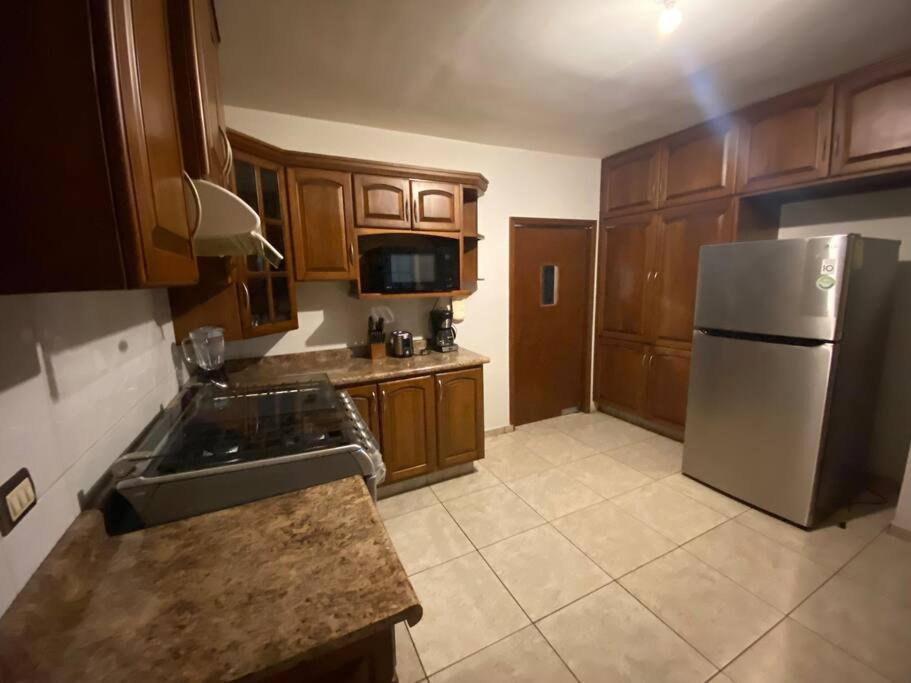 Residencia grande con alberca buena zona view 5