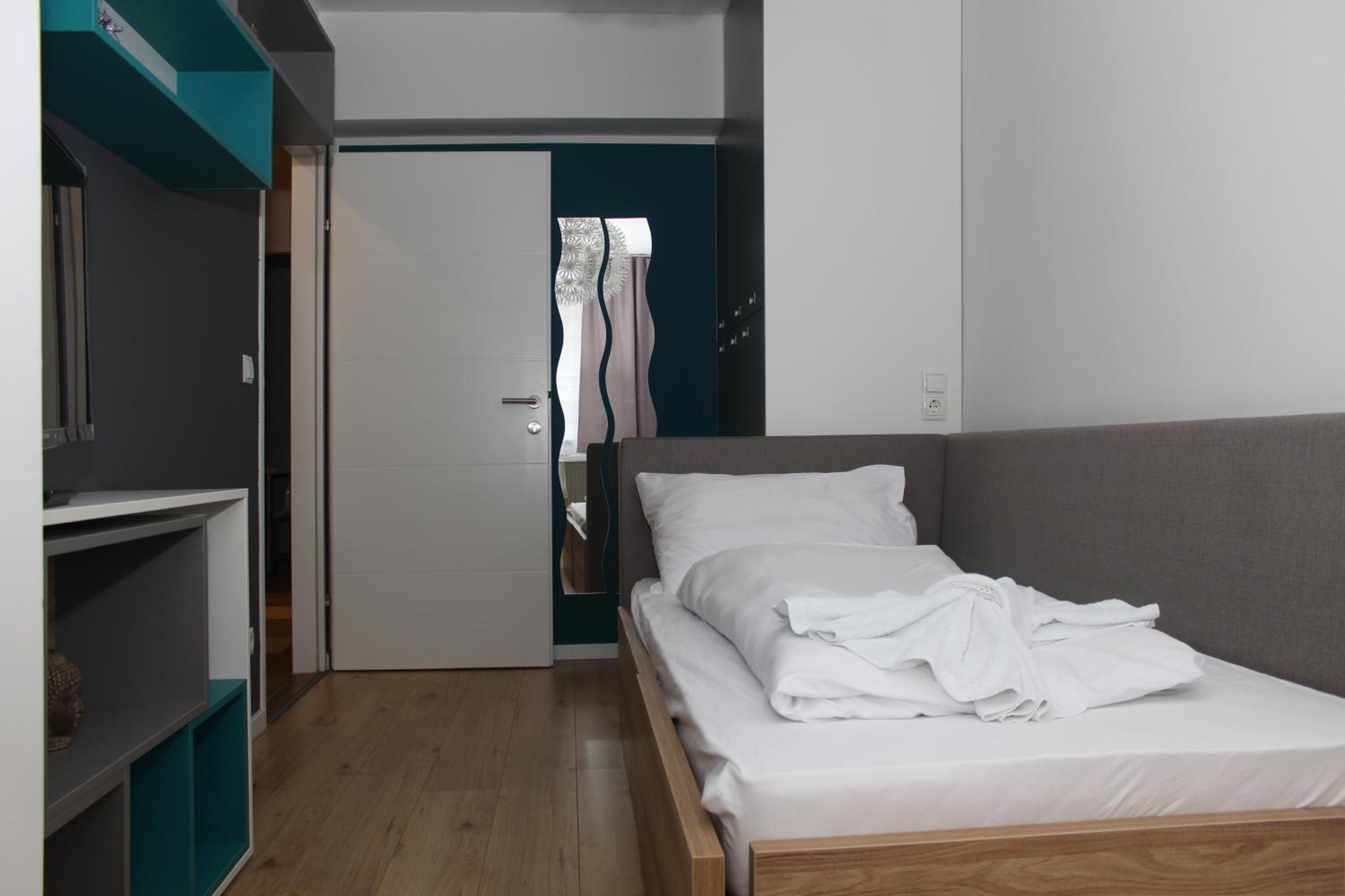 Christiano Apartments 1060 CITY