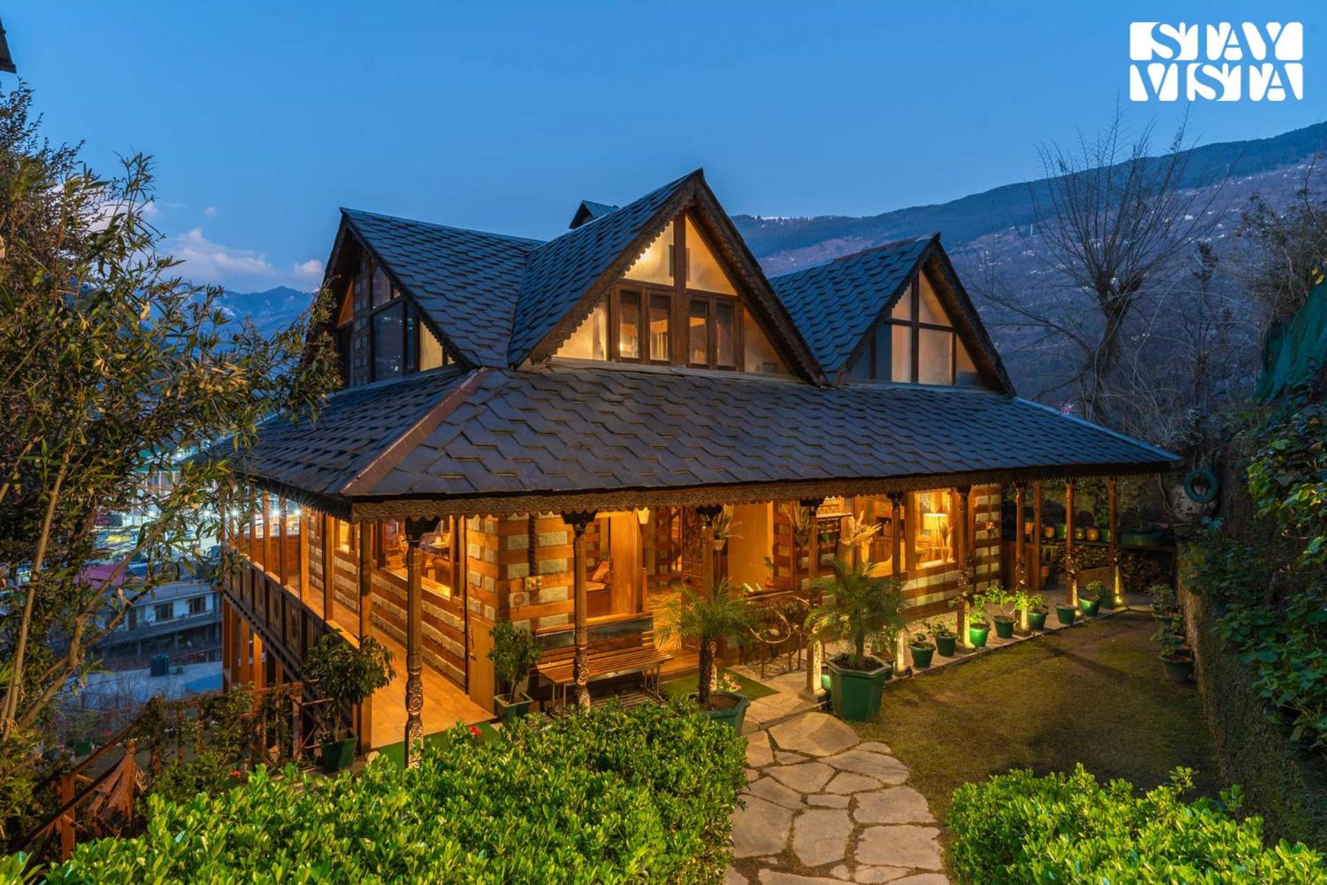 StayVista at The Manor Cozy Retreat in Kullu Manali