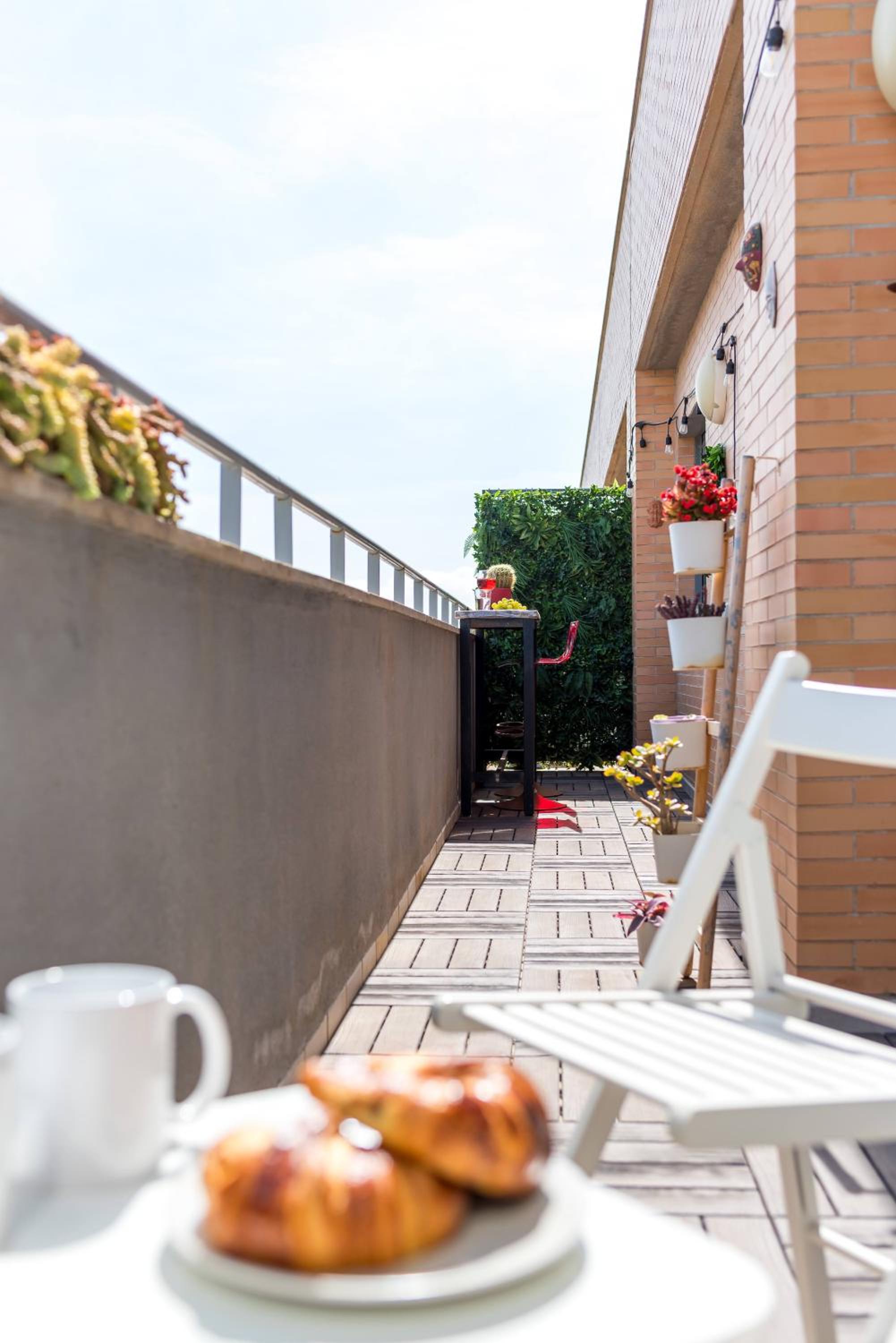 Love Rent4 Málaga Ático con terraza y vistas, parking gratuito