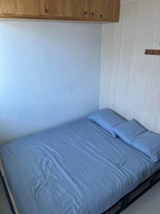 39th Flr Condo Unit with View view 4