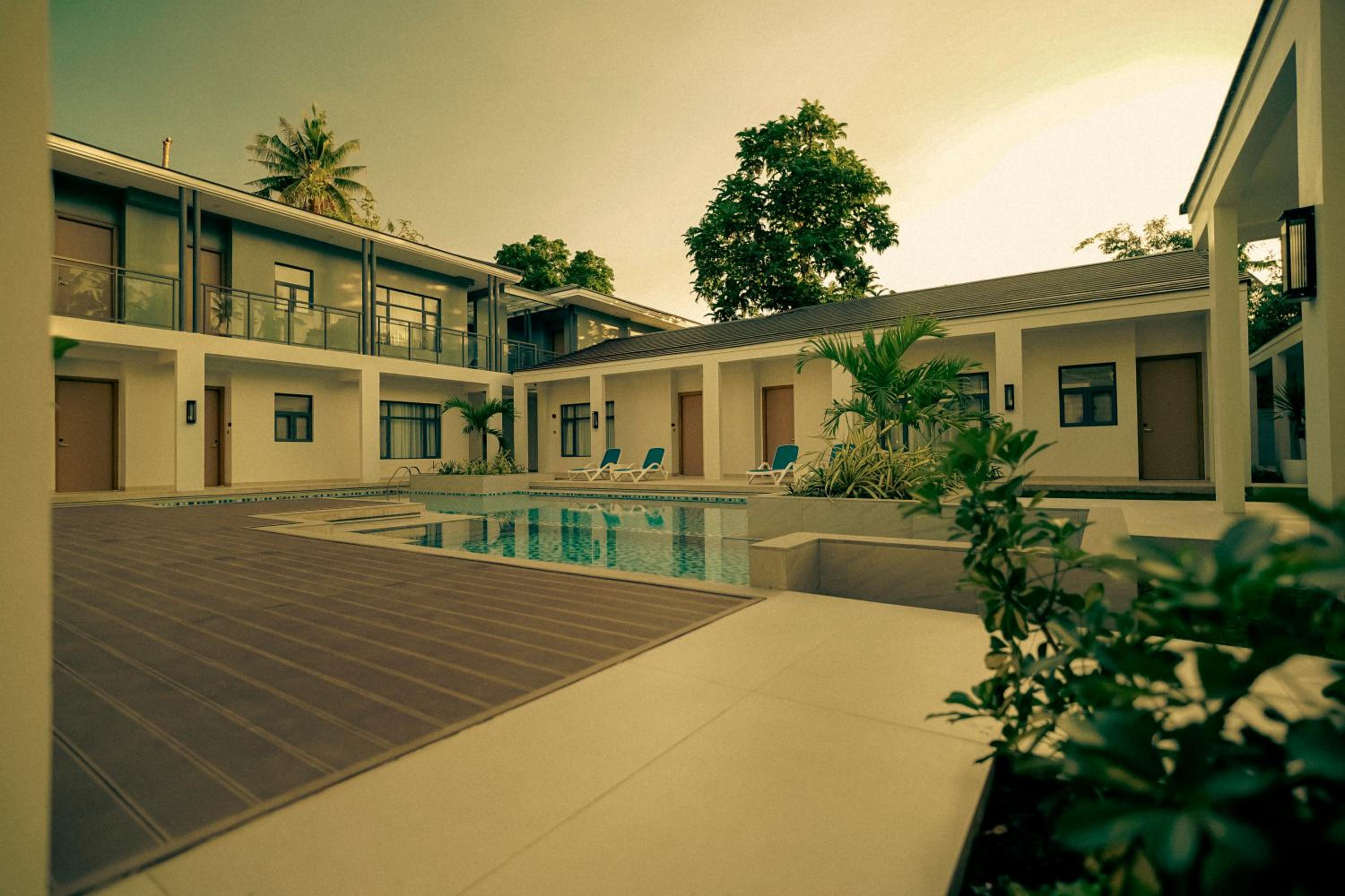 Cocotree Resort