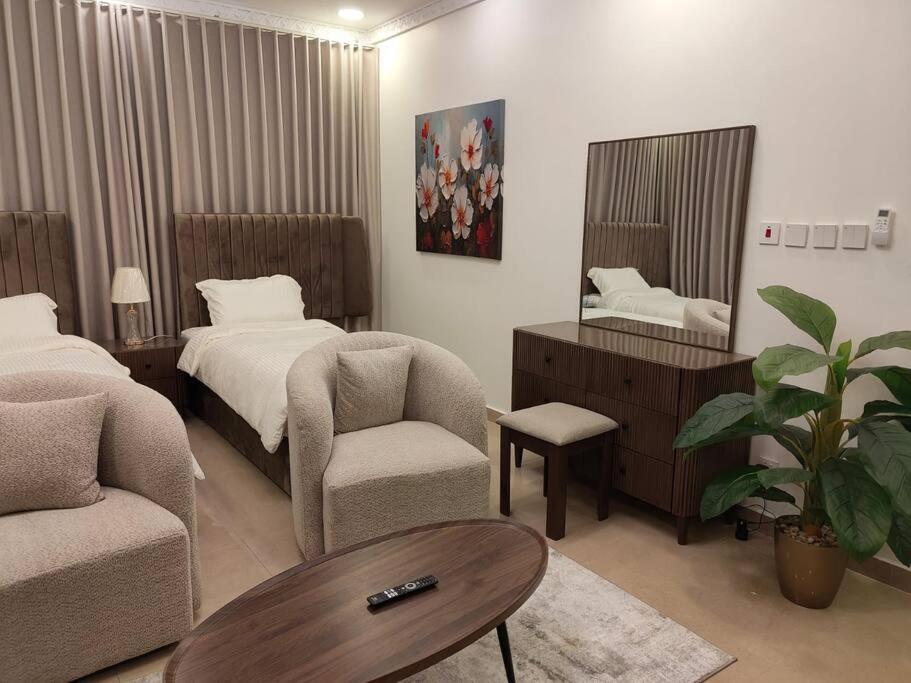 Wadha Luxury Apartment 8 view 5