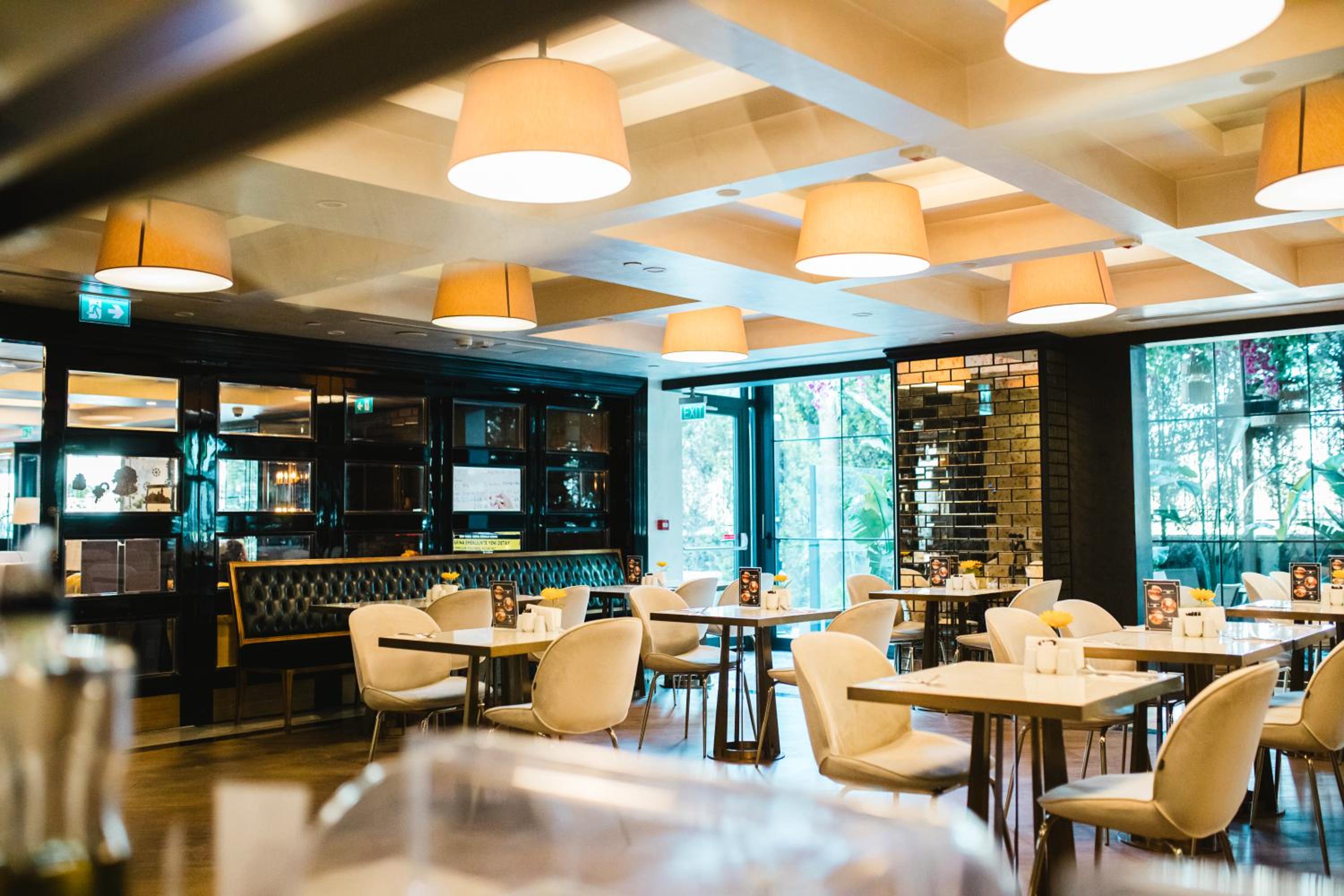 DoubleTree By Hilton Izmir Airport - Image 39