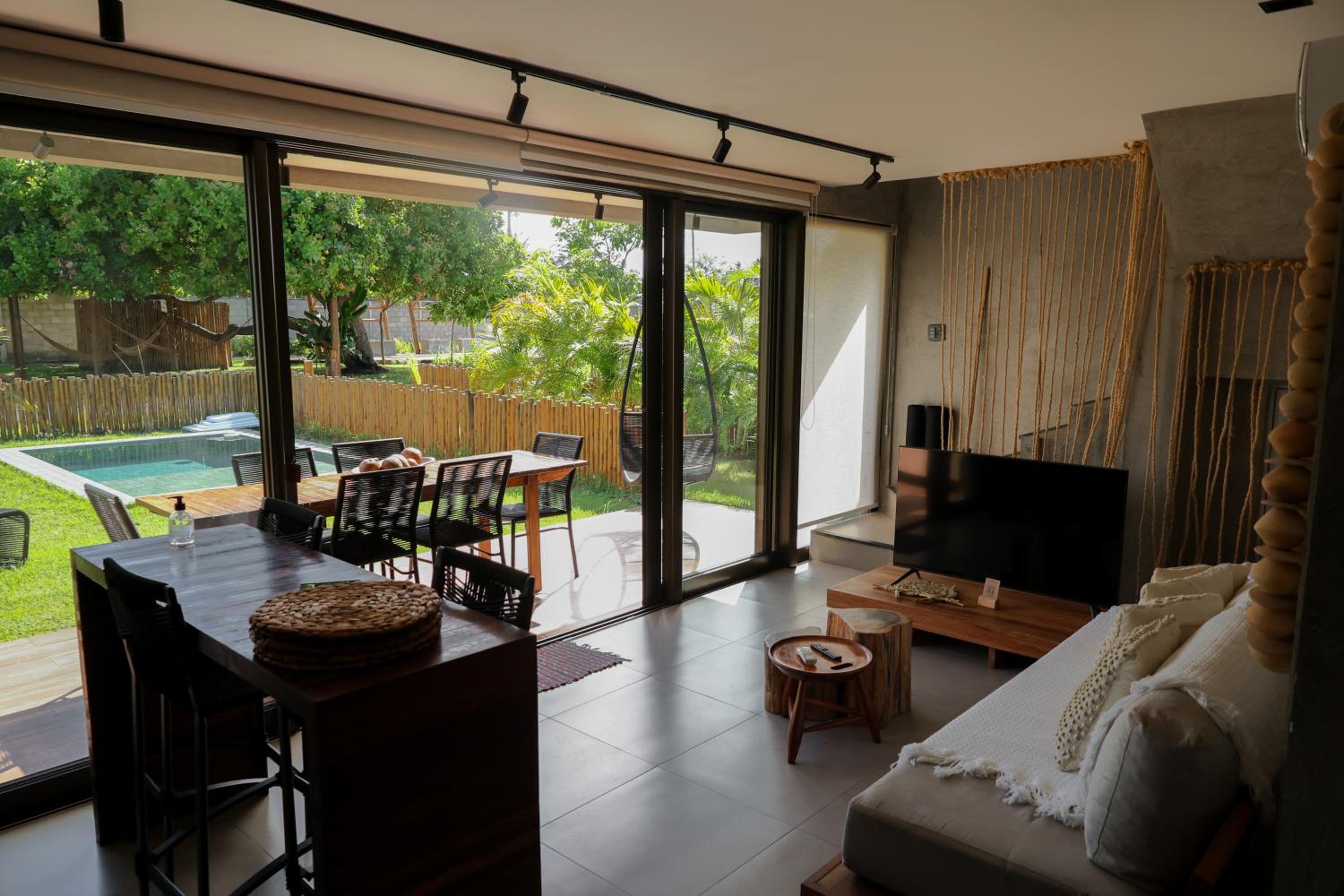 Housi, condo beira mar em Milagres