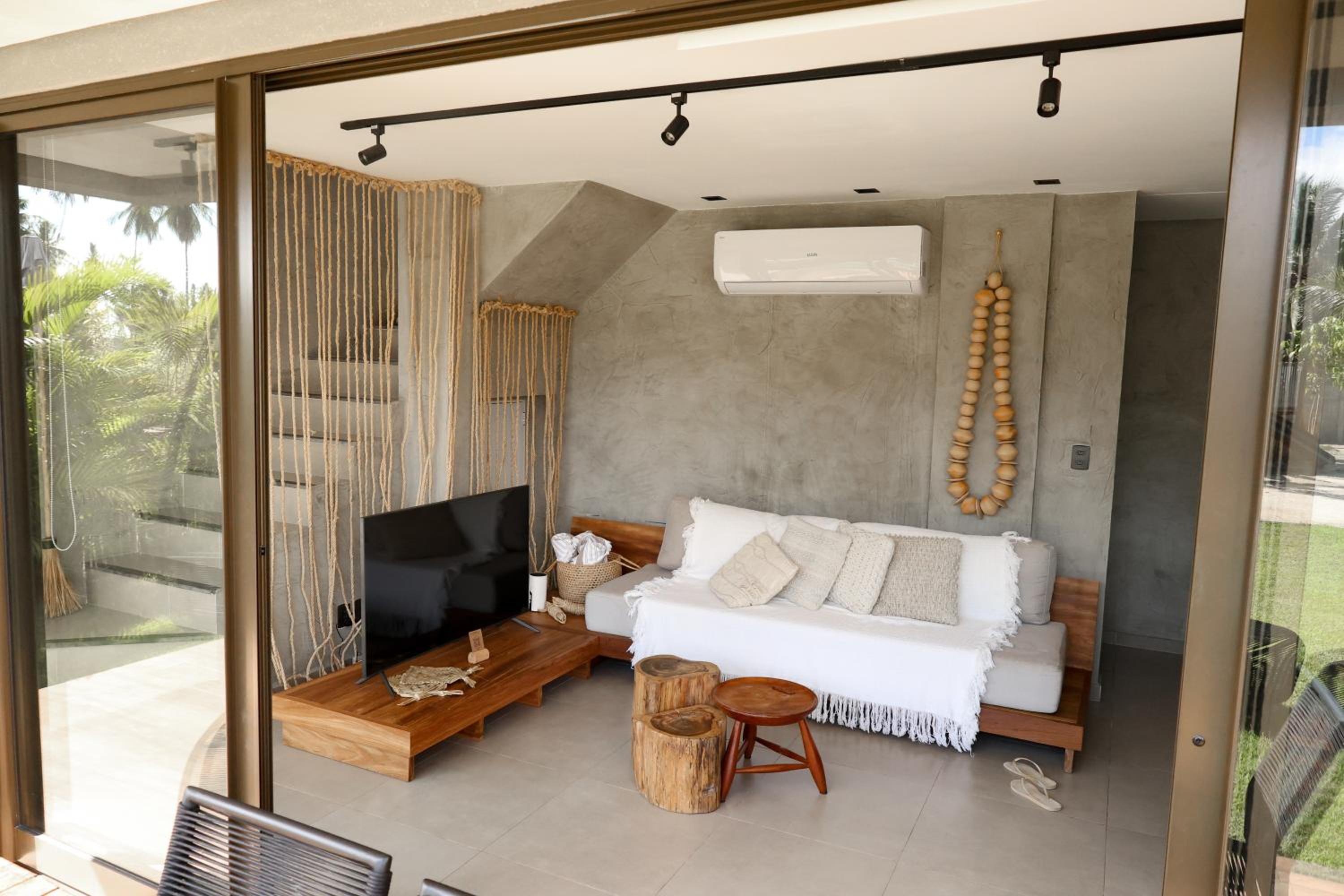 Housi, condo beira mar em Milagres