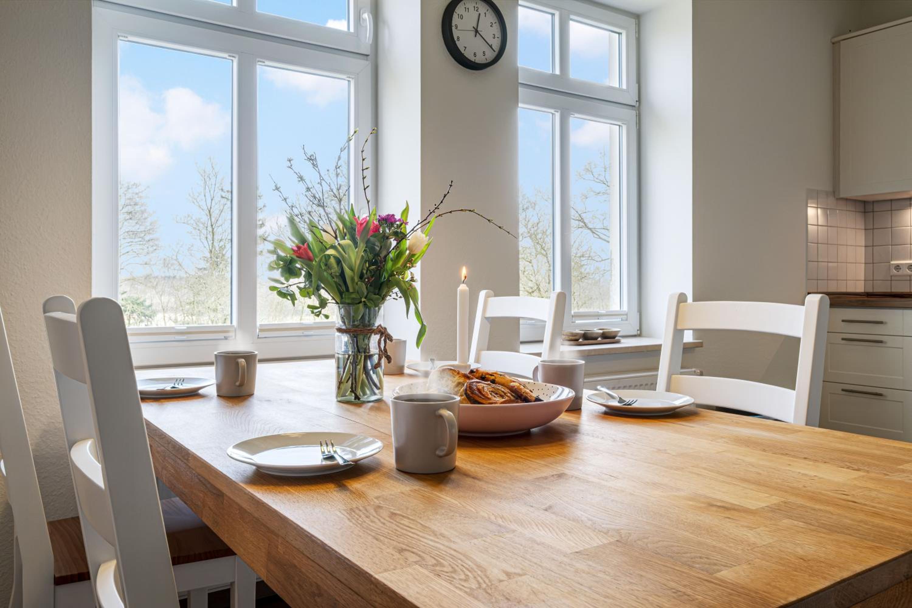 Ferienwohnung Gut Hardesby - großzügig mit Kamin & tollem Garten