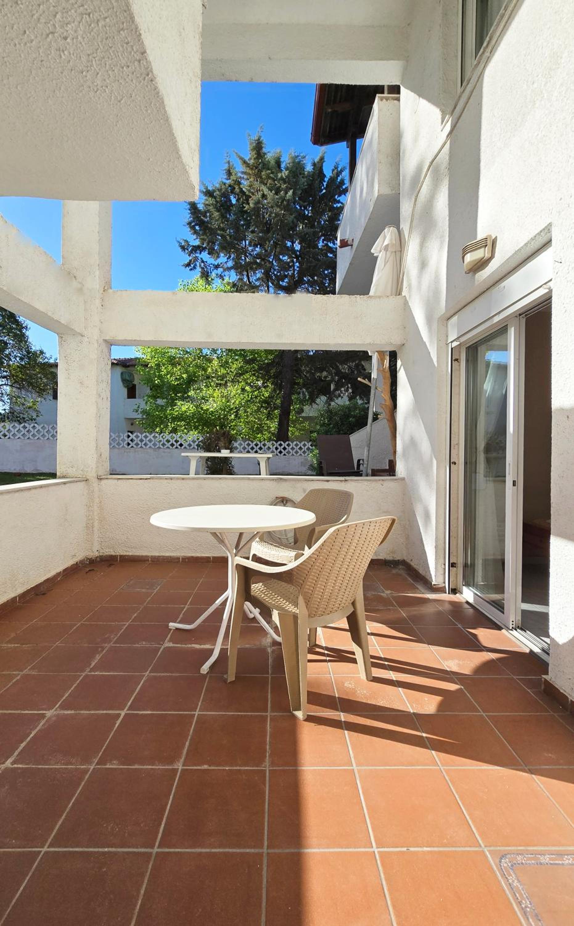 2 Bedroom Apartment 50 Meters from the Beach view 4
