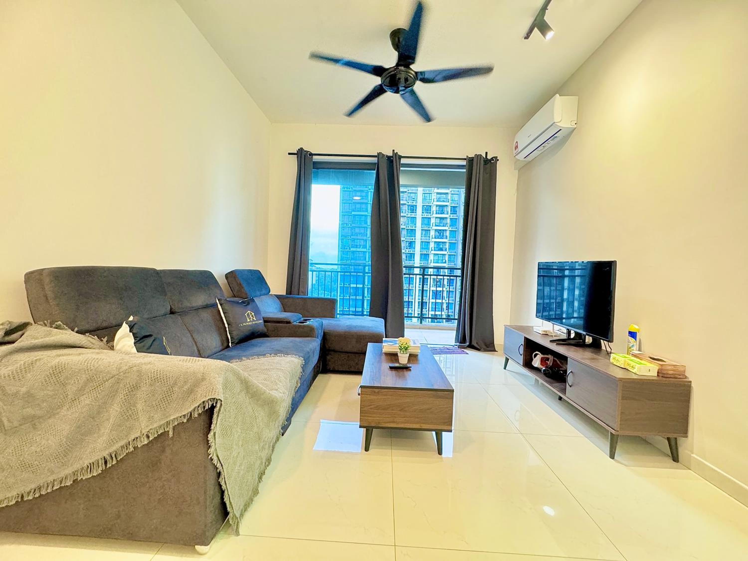 Central Park Tampoi 2 bedroom by Luxecocoo CK