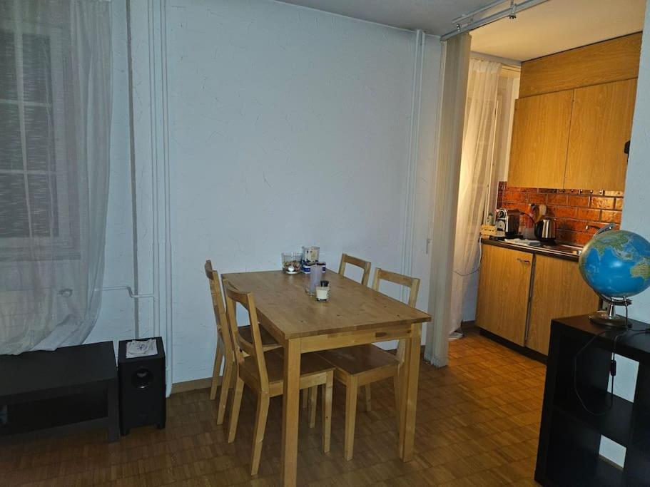 5-mins walk to Zurich Main Station - City Center