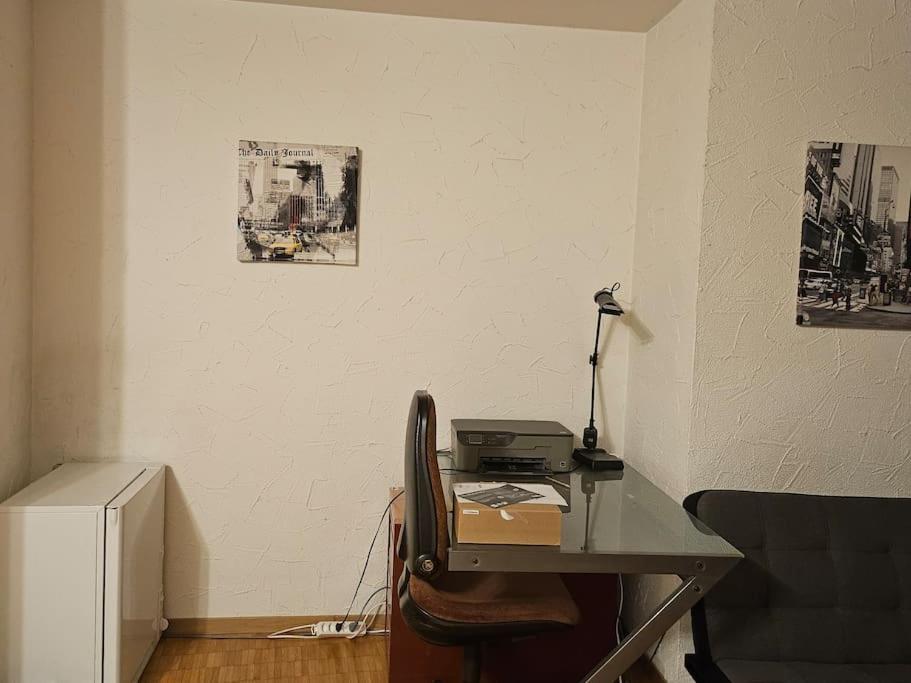 5-mins walk to Zurich Main Station - City Center