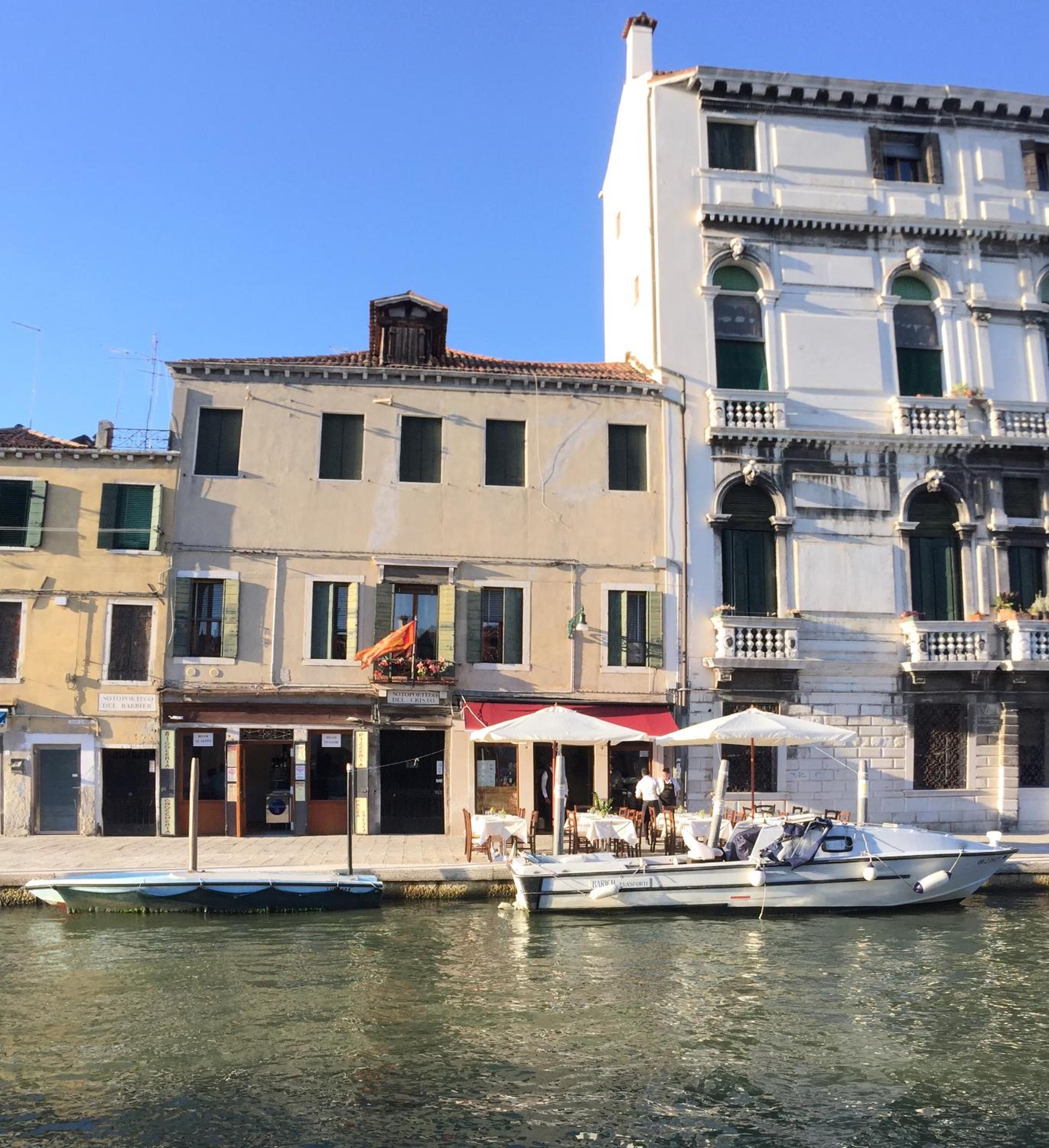 Eagle's Nest Venice Guest House