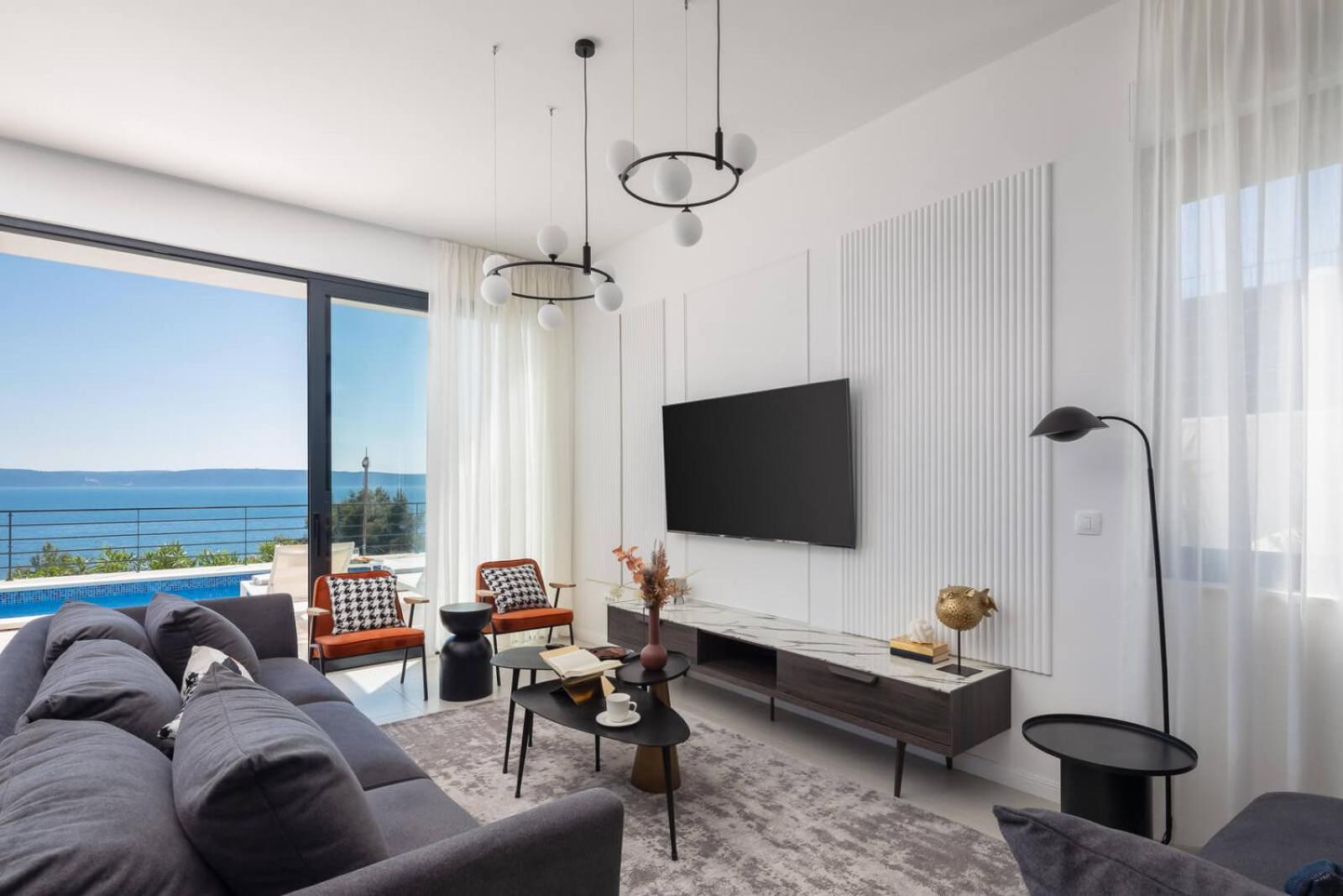 Luxury Villa Aurora by the sea view 3