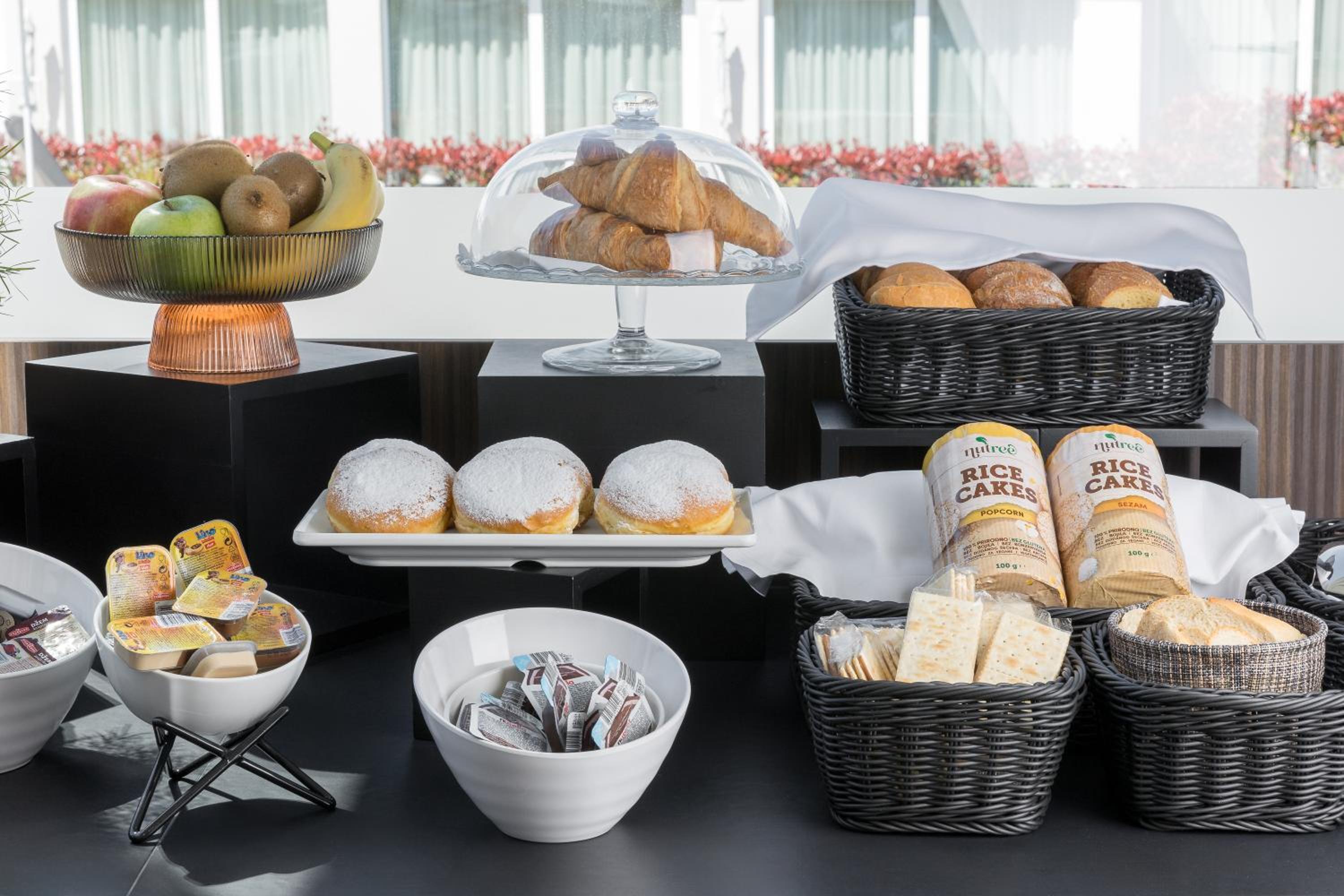 Maj Luxury Residence - Property Image 54