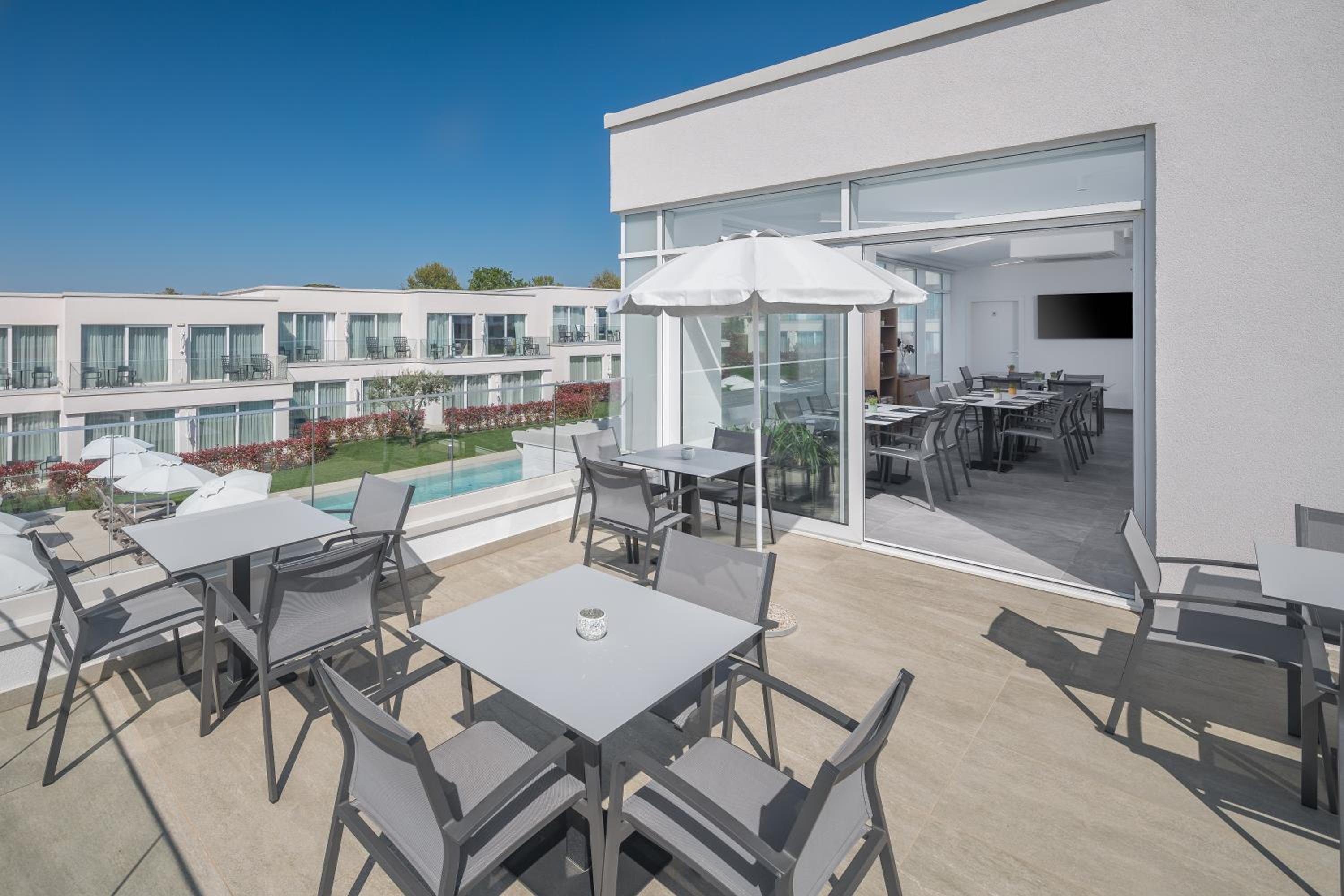 Maj Luxury Residence - Property Image 8