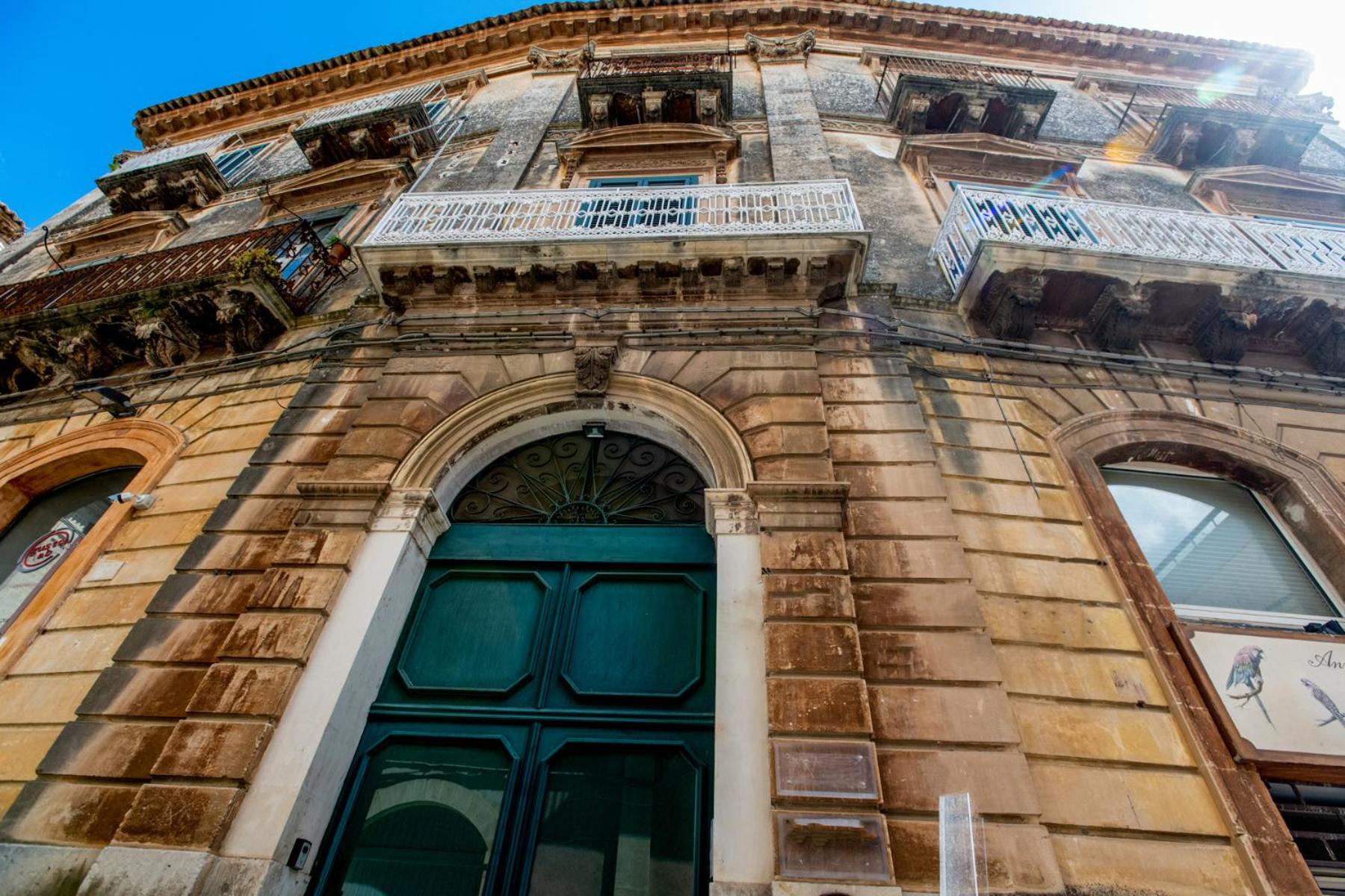 Hotel Palazzo d'Autore - Luxury Home - Ragusa Centro - Image 1
