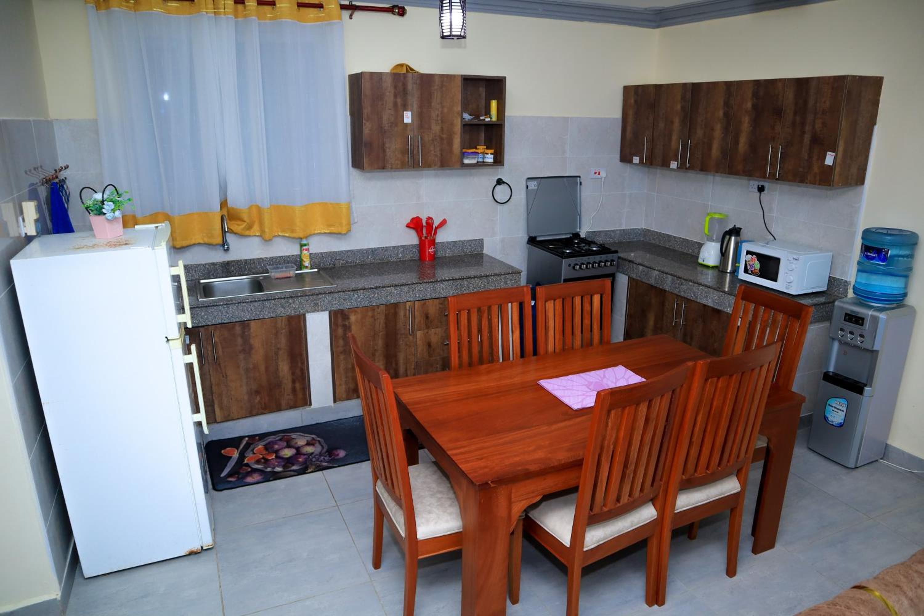 Pavillion Suites, pazuri Homes view 4