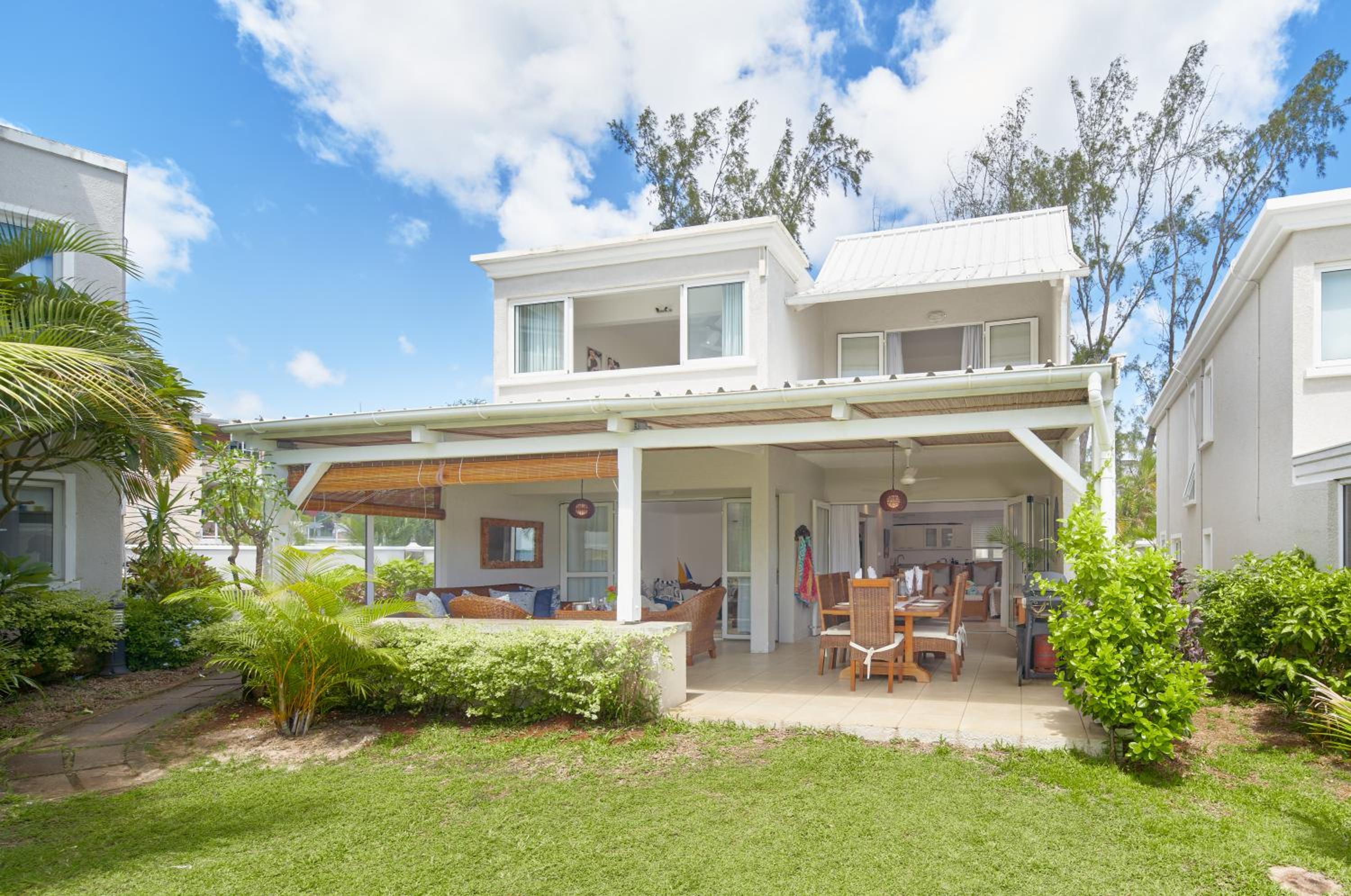 White Oaks Villas