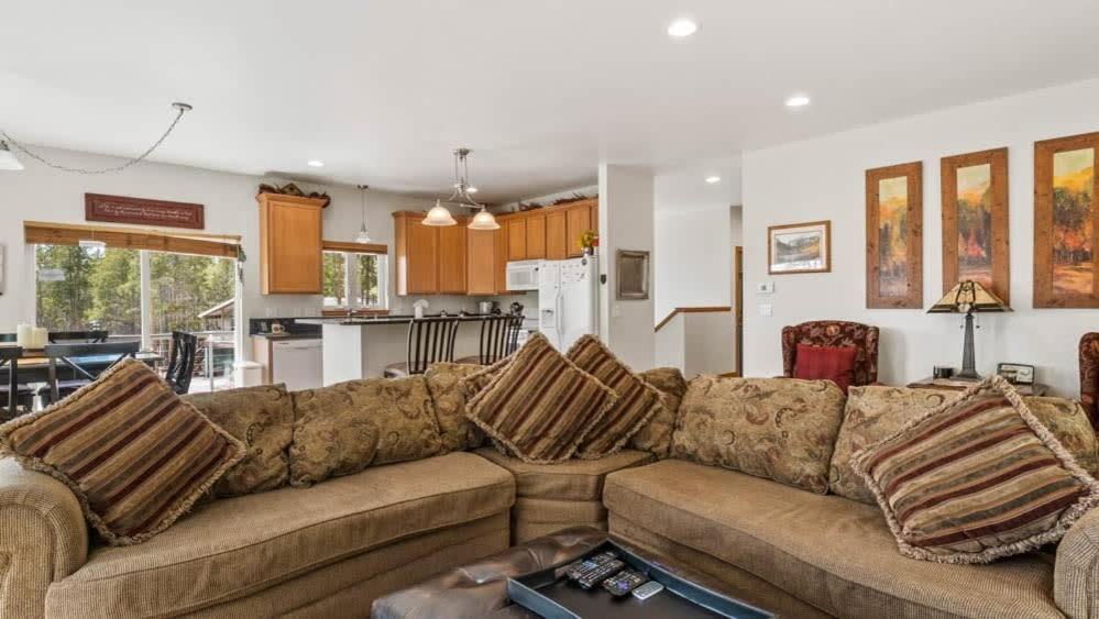 New Listing - Doc's Place - Beautiful Hot Tub Views view 4