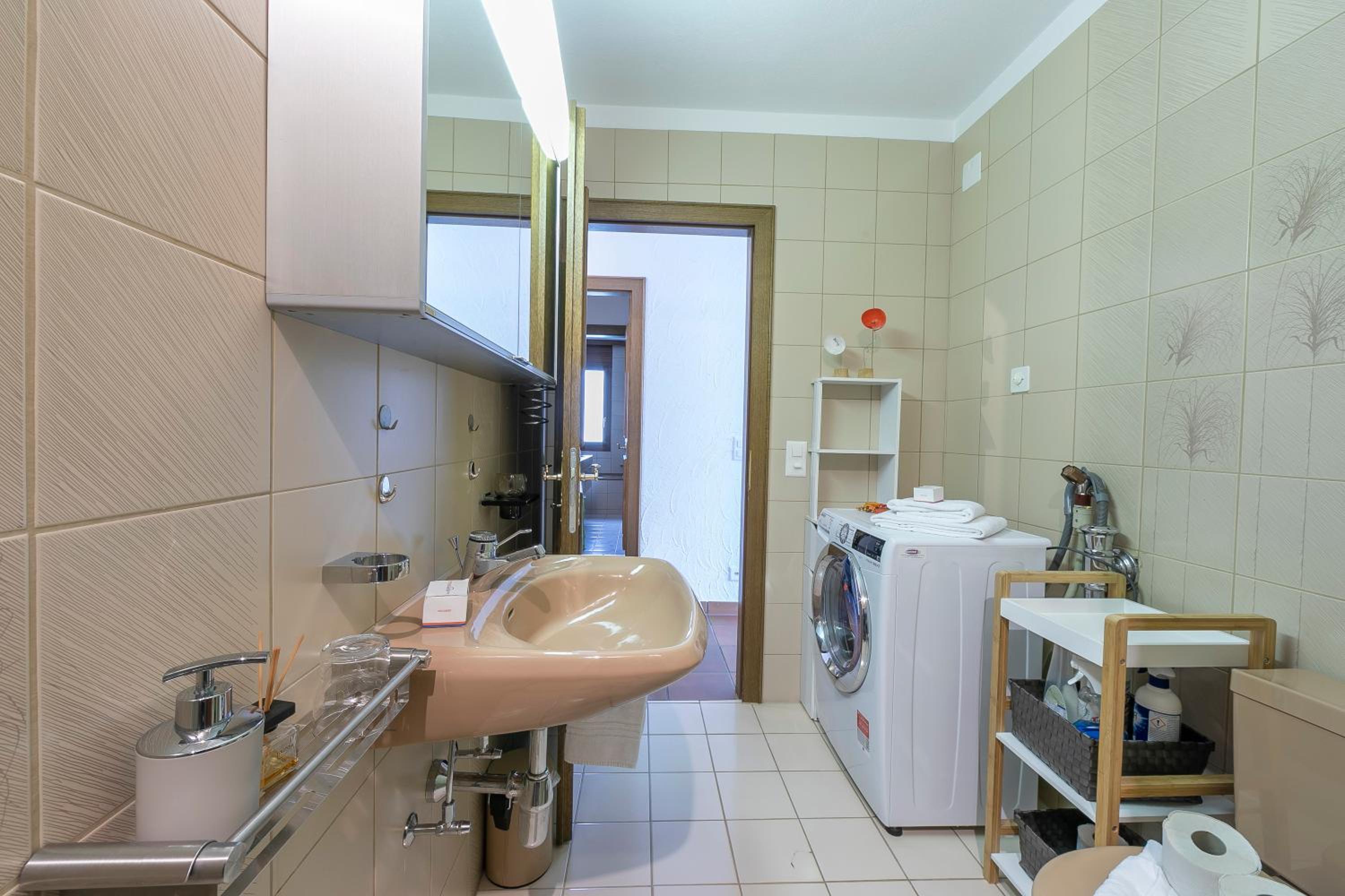 Deby Home - Happy Rentals