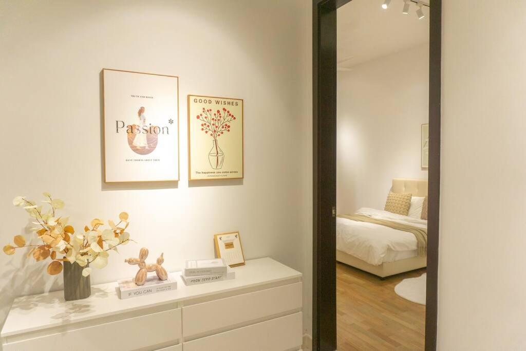 The Elements Ampang, 10 Pax Cream Cozy Home, KL