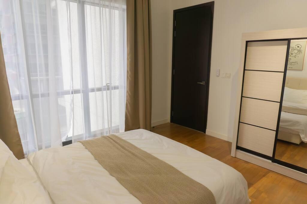 The Elements Ampang, 10 Pax Cream Cozy Home, KL