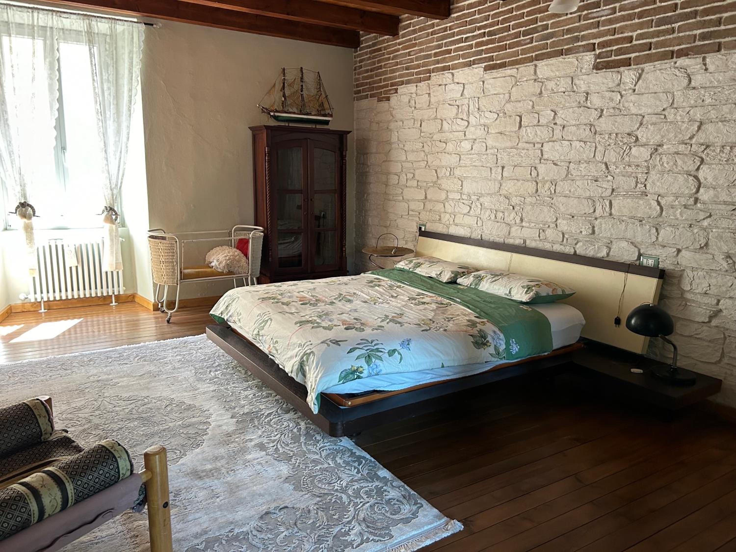 LA CURT guest house view 4