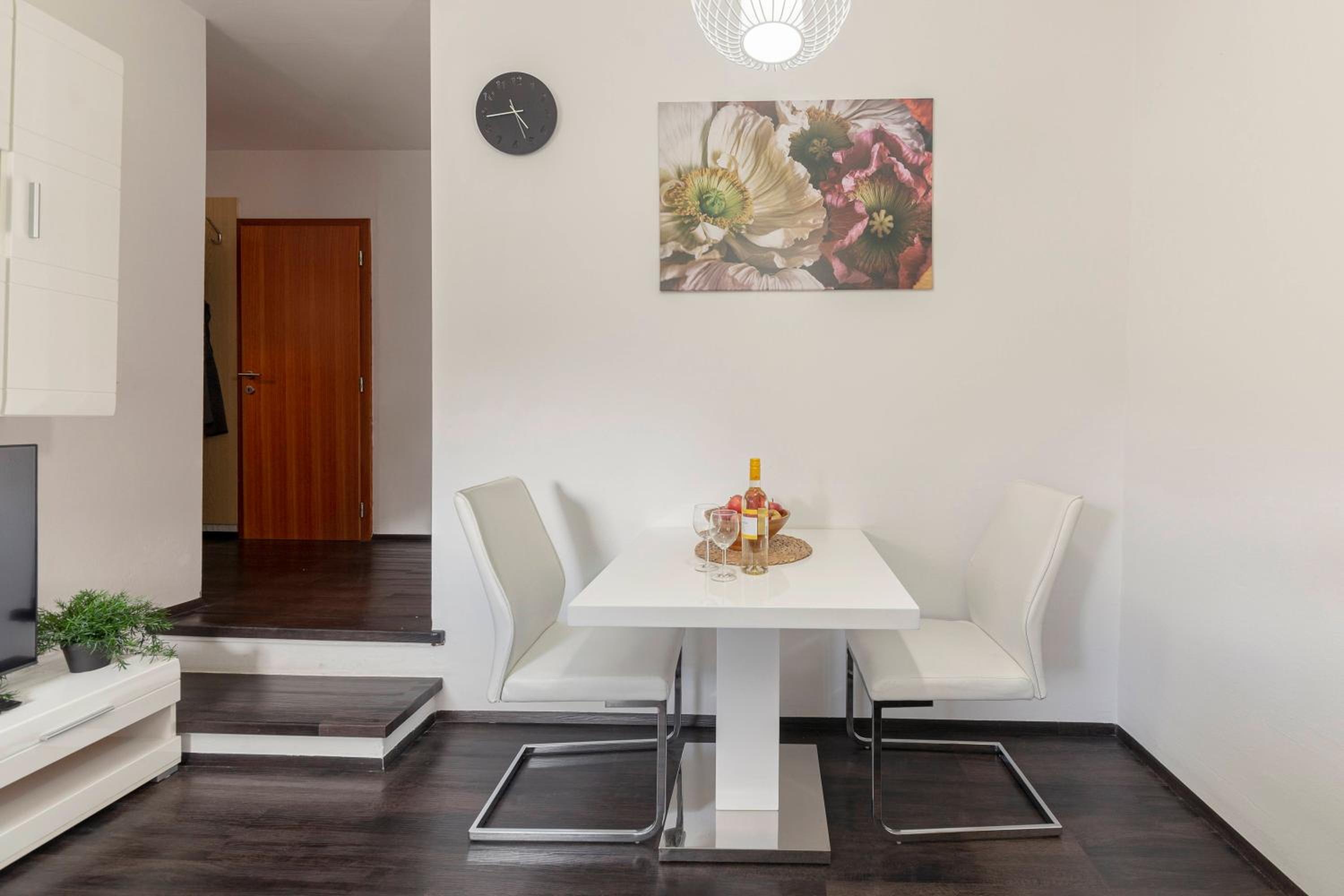 Cadys Apartment
