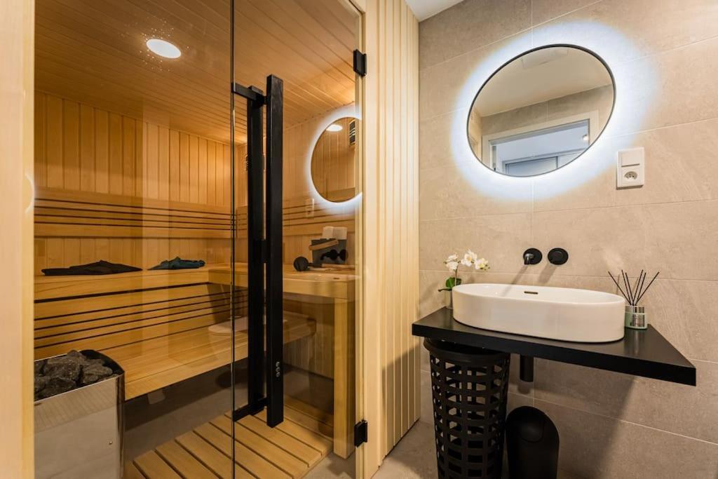 Romantic wellness apartment
