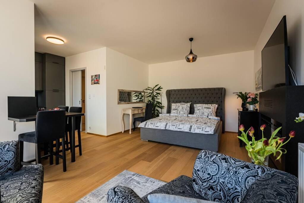 Romantic wellness apartment