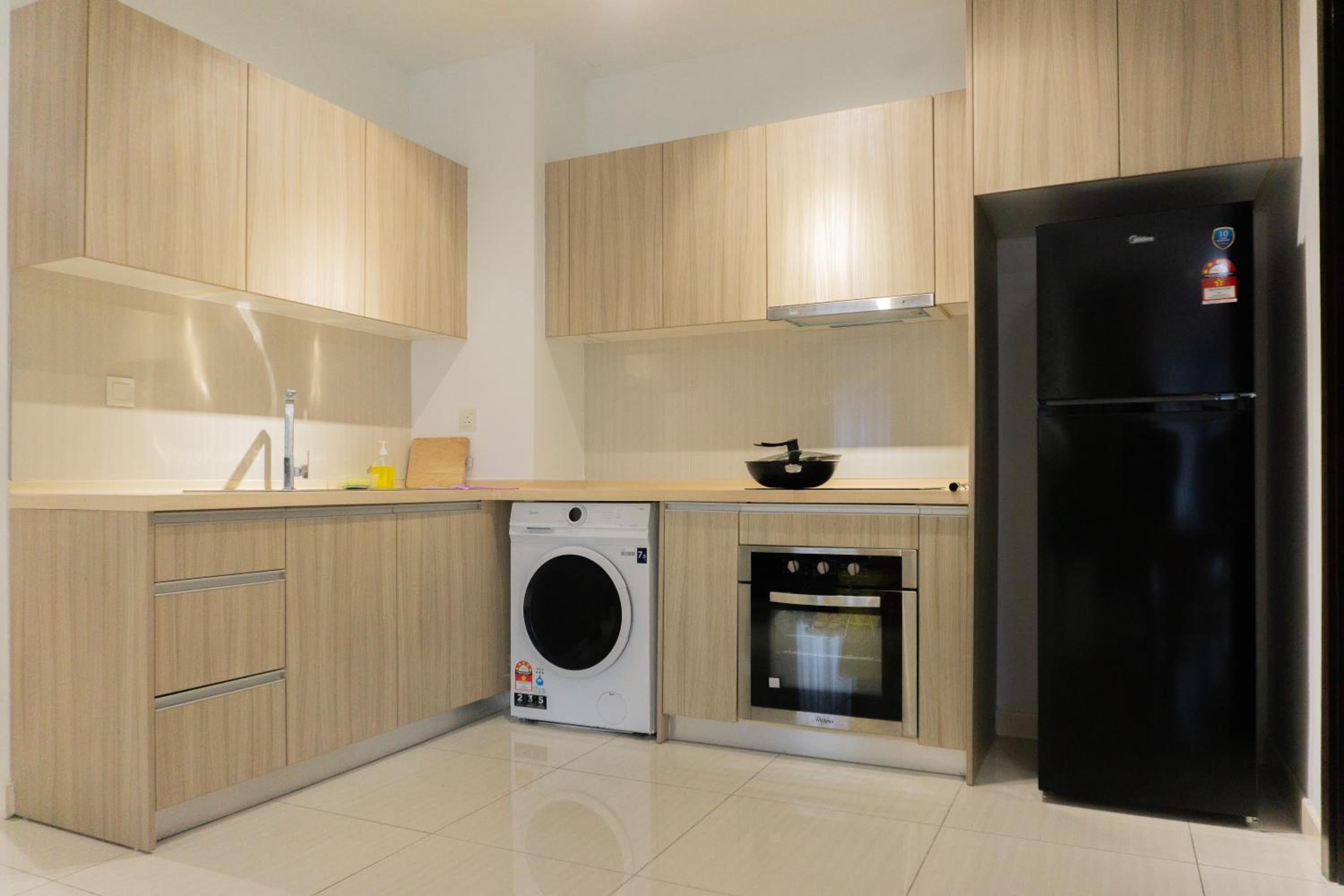 The Elements Ampang, 10 Pax Cream Cozy Home, KL