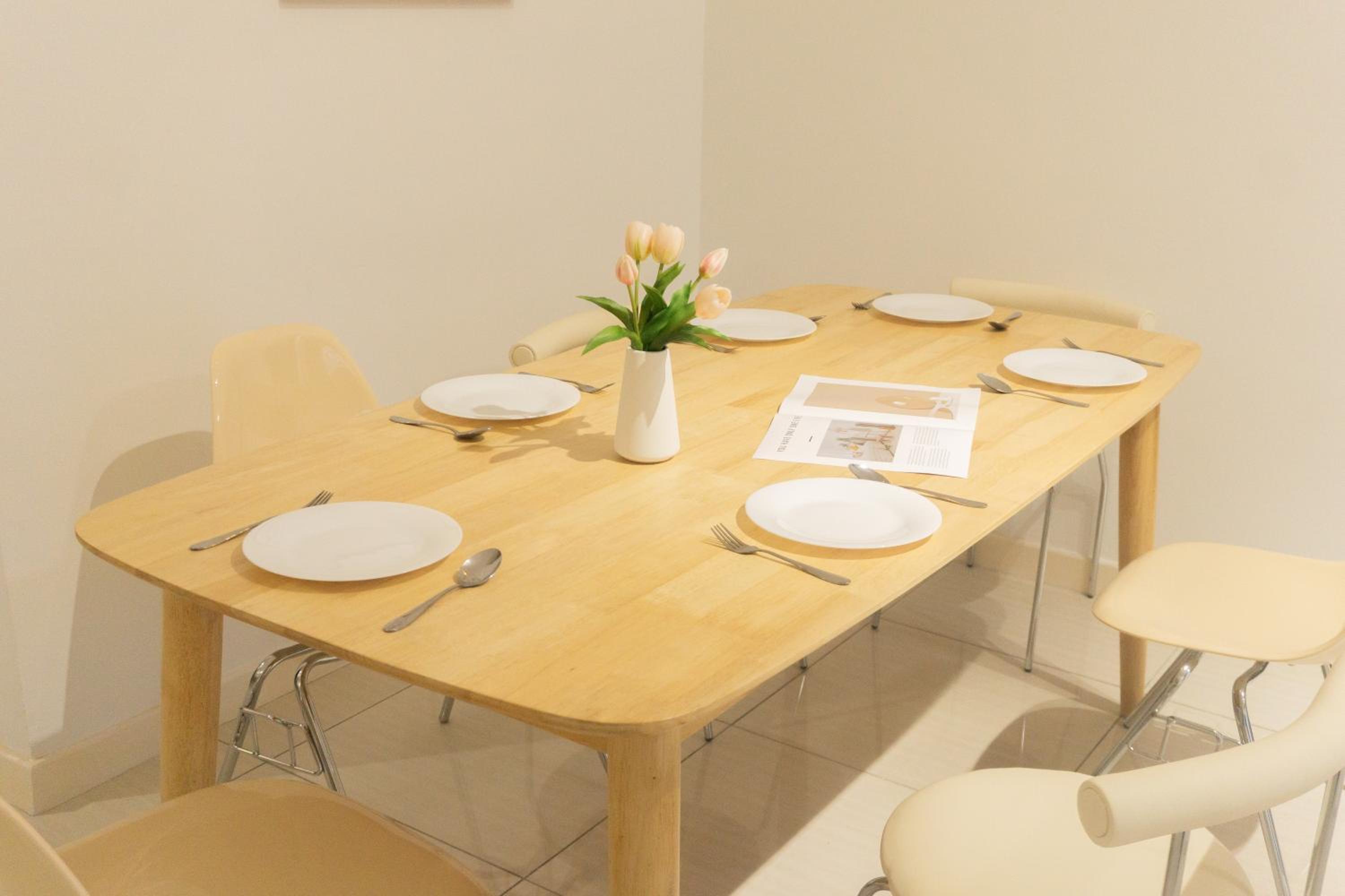 The Elements Ampang, 10 Pax Cream Cozy Home, KL
