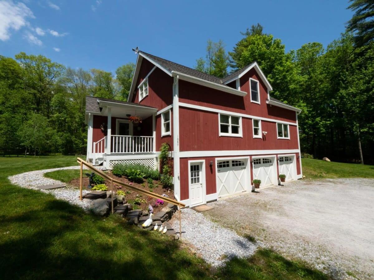 Berkshire Vacation Rentals: Peaceful Post and Beam Loft Sleeps 9 view 3