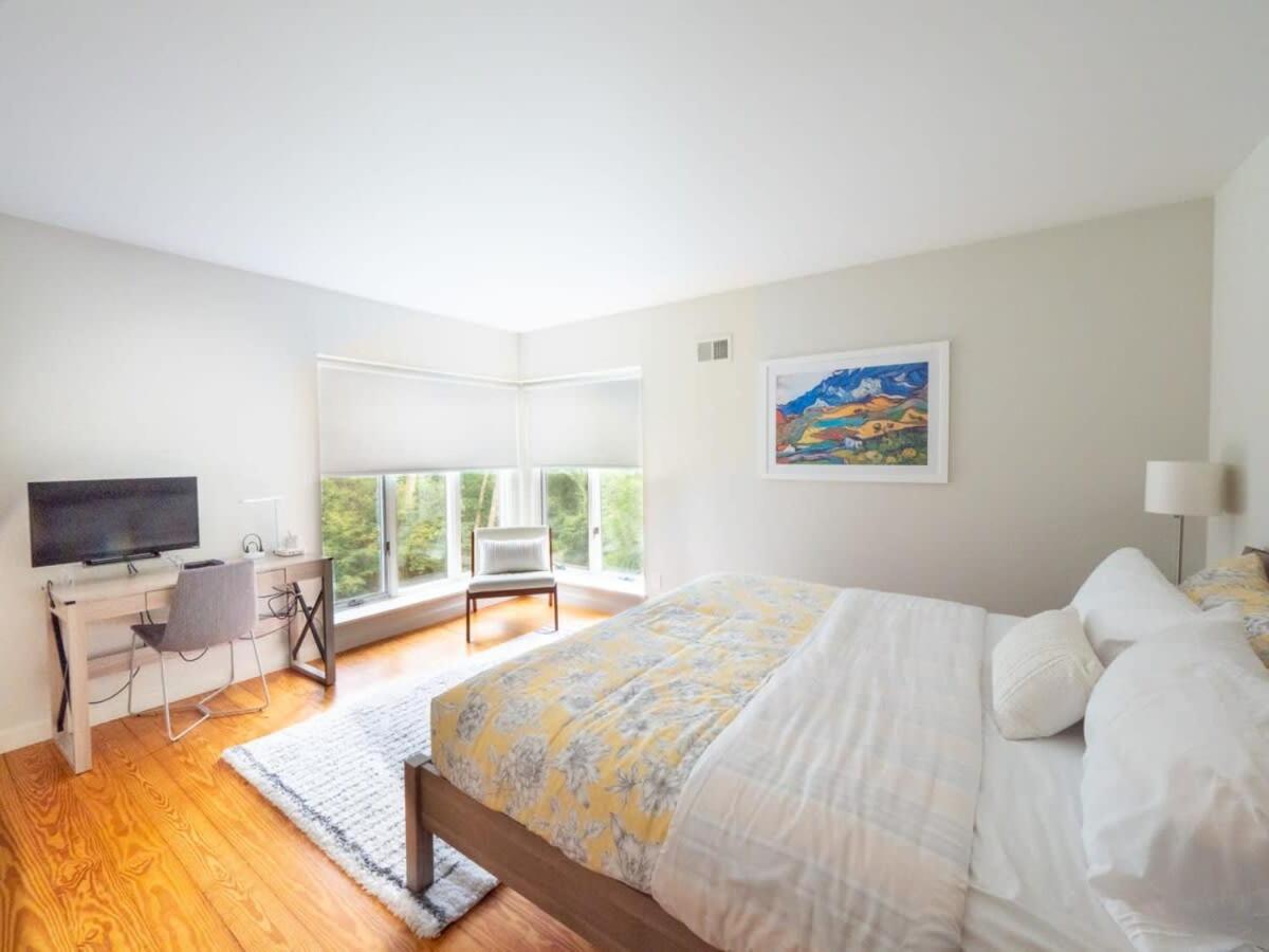 Berkshire Vacation Rentals: High End Berkshires Getaway