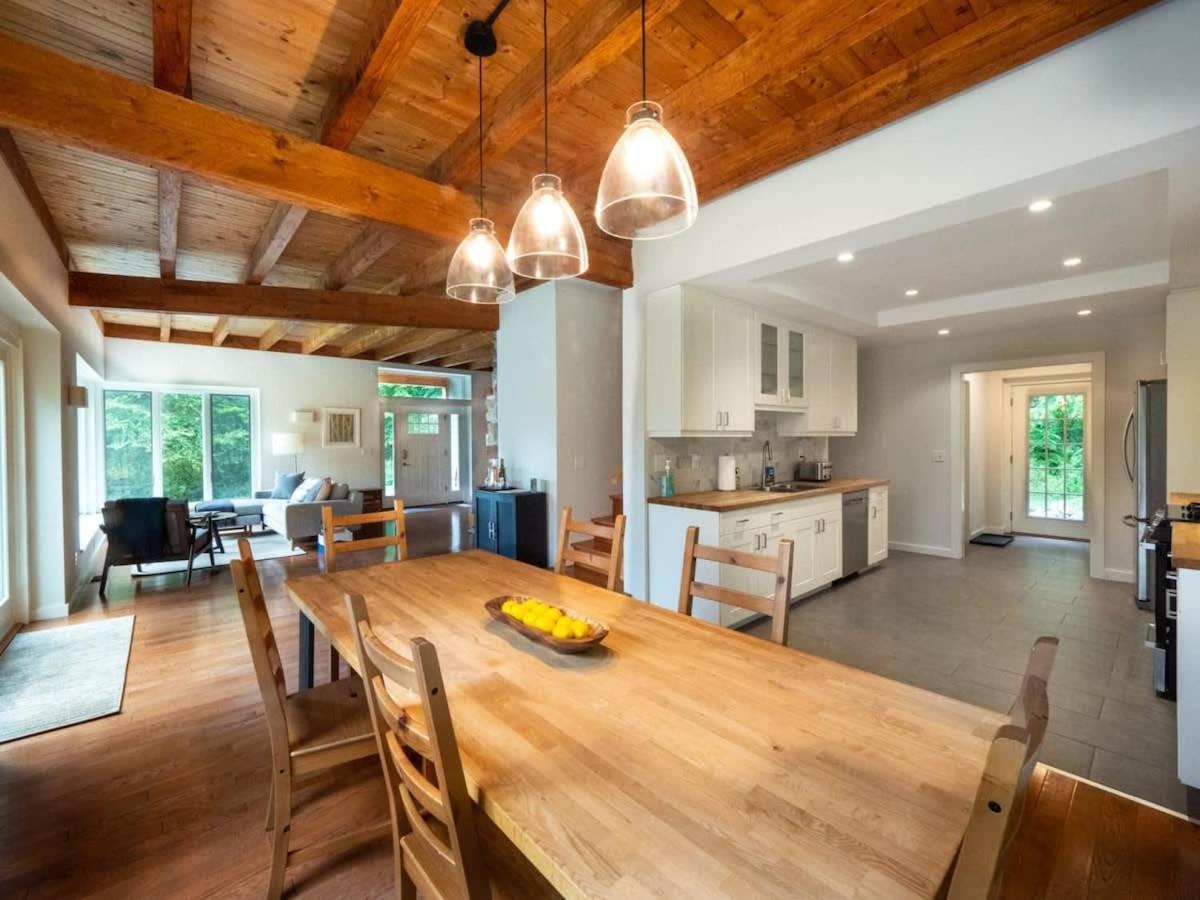 Berkshire Vacation Rentals: High End Berkshires Getaway