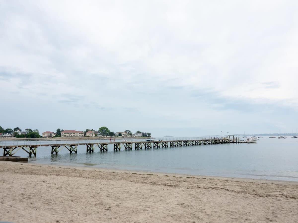 Swampscott Retreat Four Bedrooms Come Unwind view 5