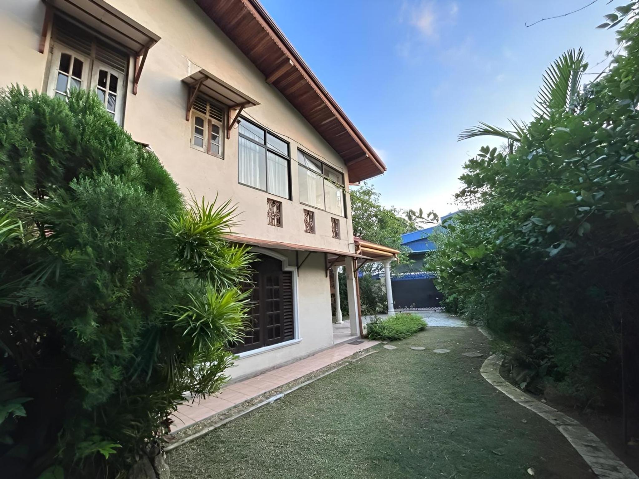 Opulent Oasis Villa