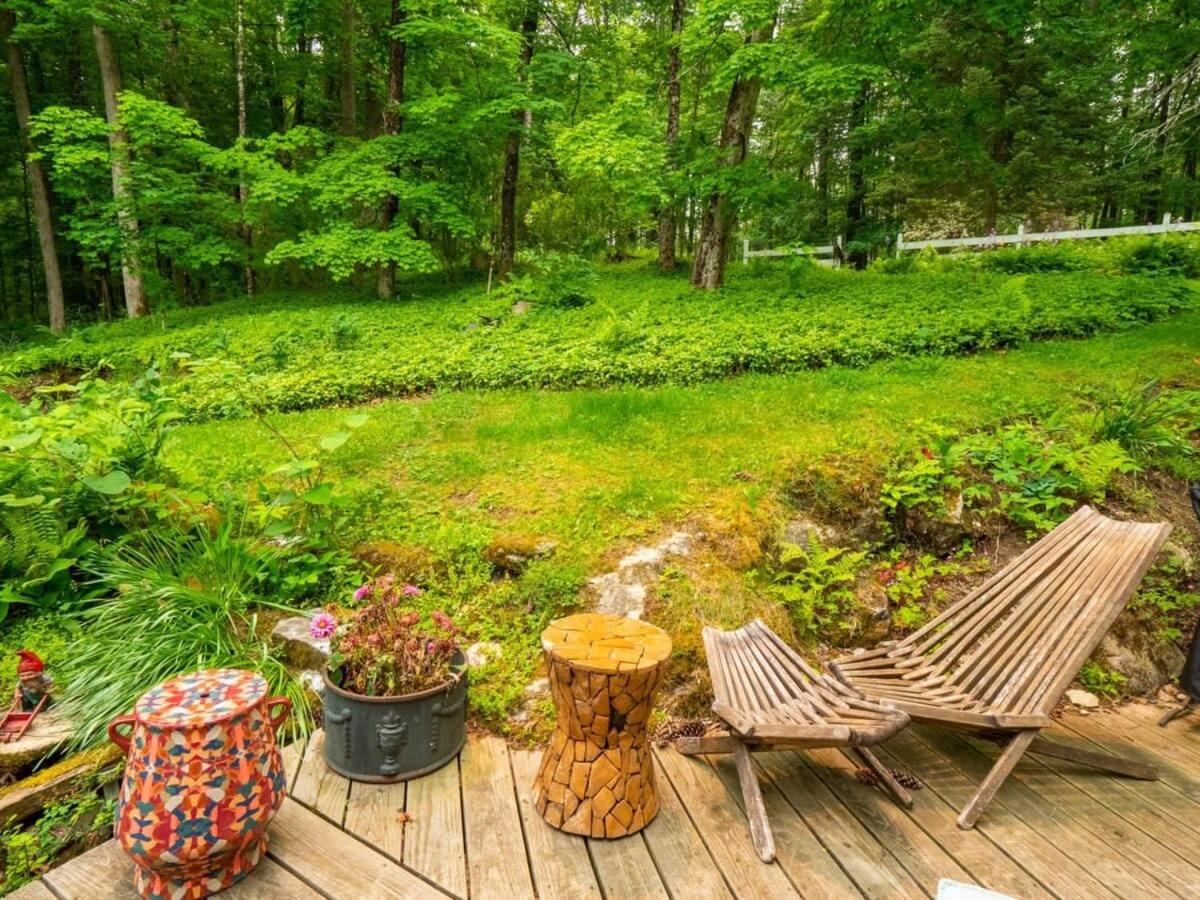 Classic Stockbridge Cottage view 5