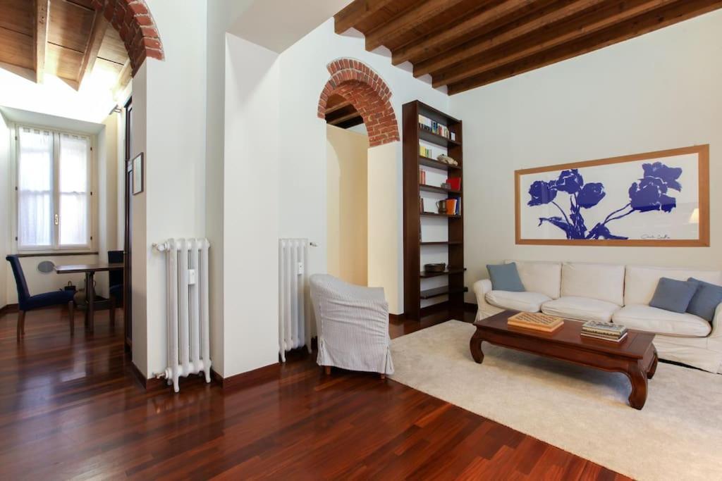 HACCA Collection - Corso Magenta, unique and charming 2BR apartment