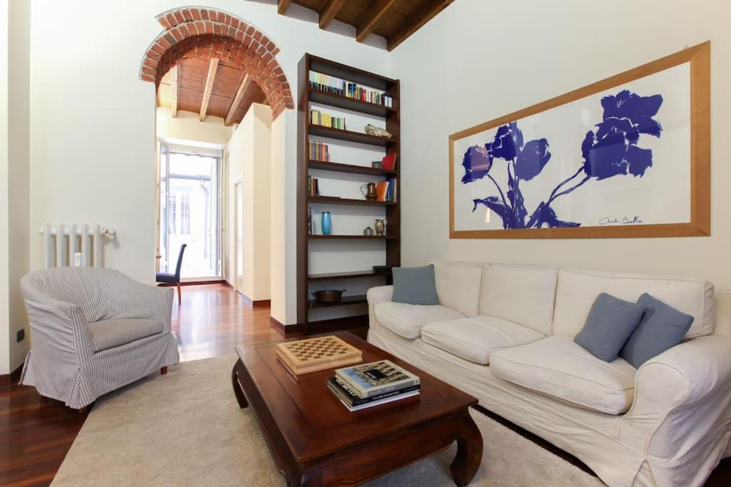 HACCA Collection - Corso Magenta, unique and charming 2BR apartment