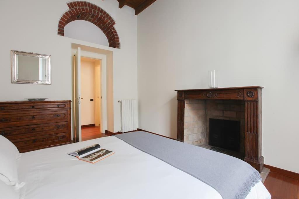HACCA Collection - Corso Magenta, unique and charming 2BR apartment