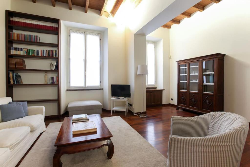 HACCA Collection - Corso Magenta, unique and charming 2BR apartment