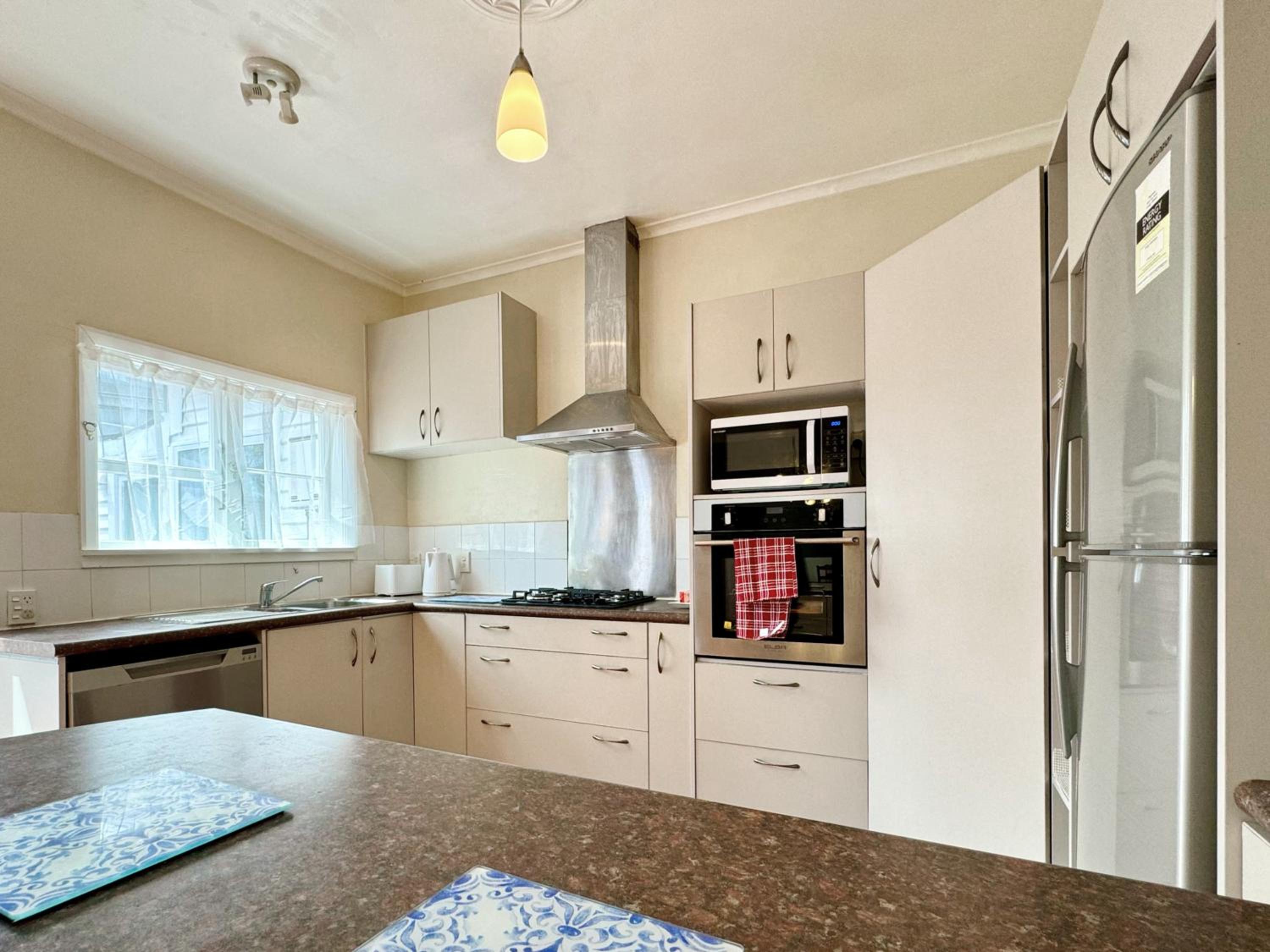 Central Hutt , Cozy Home