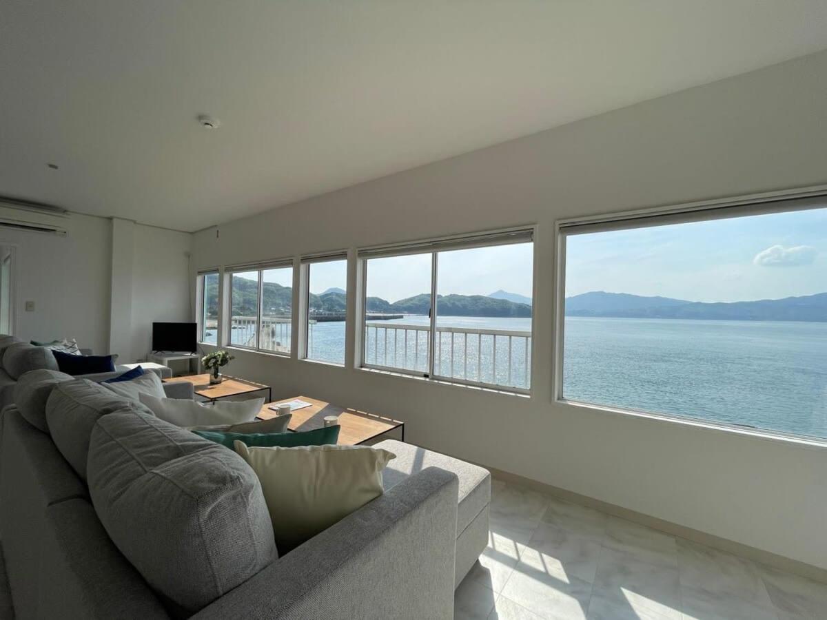 b local KAI House - with Ocean view good for 8 PPL Free WiFi view 5