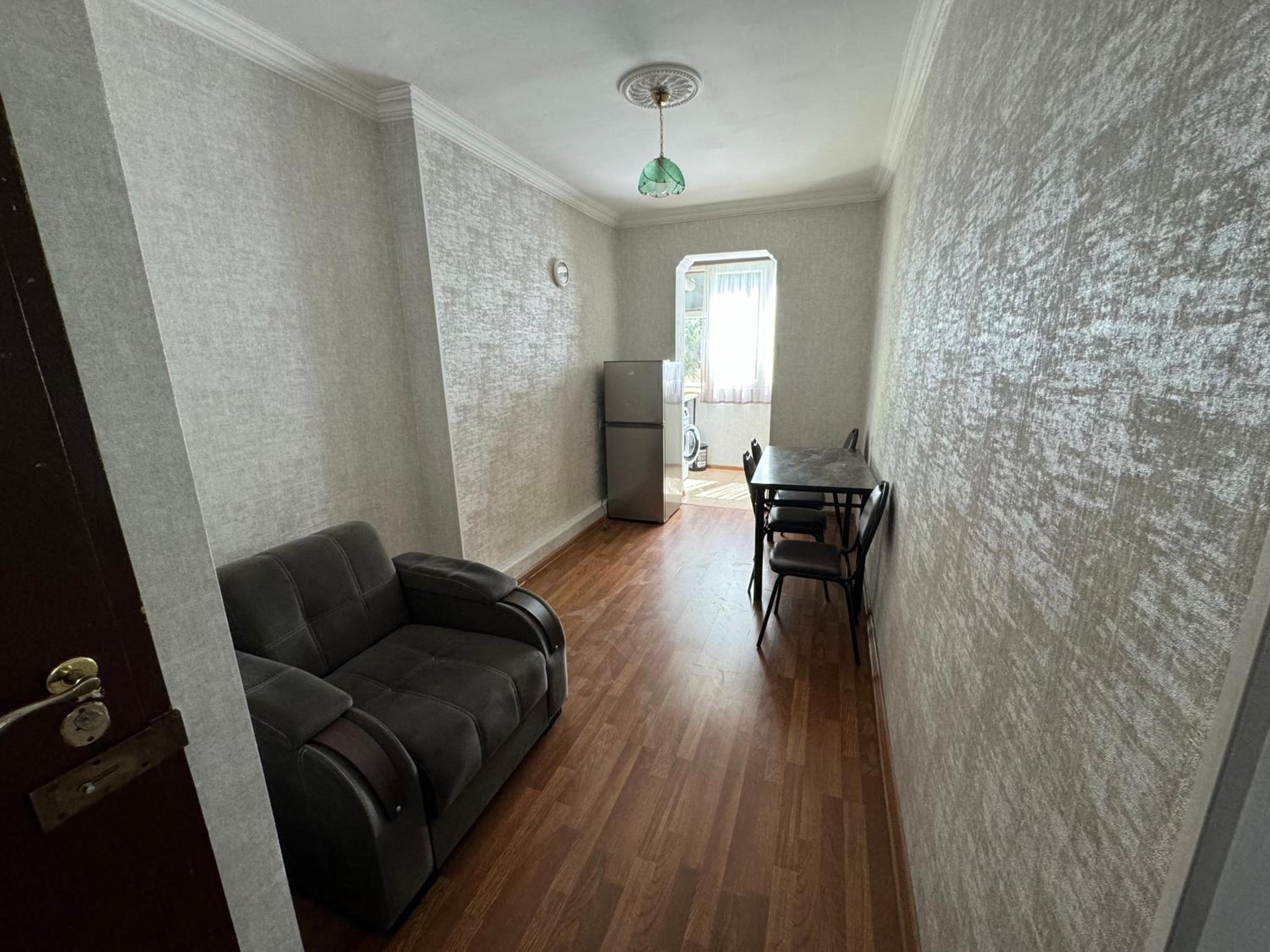 George's Modern Apartment