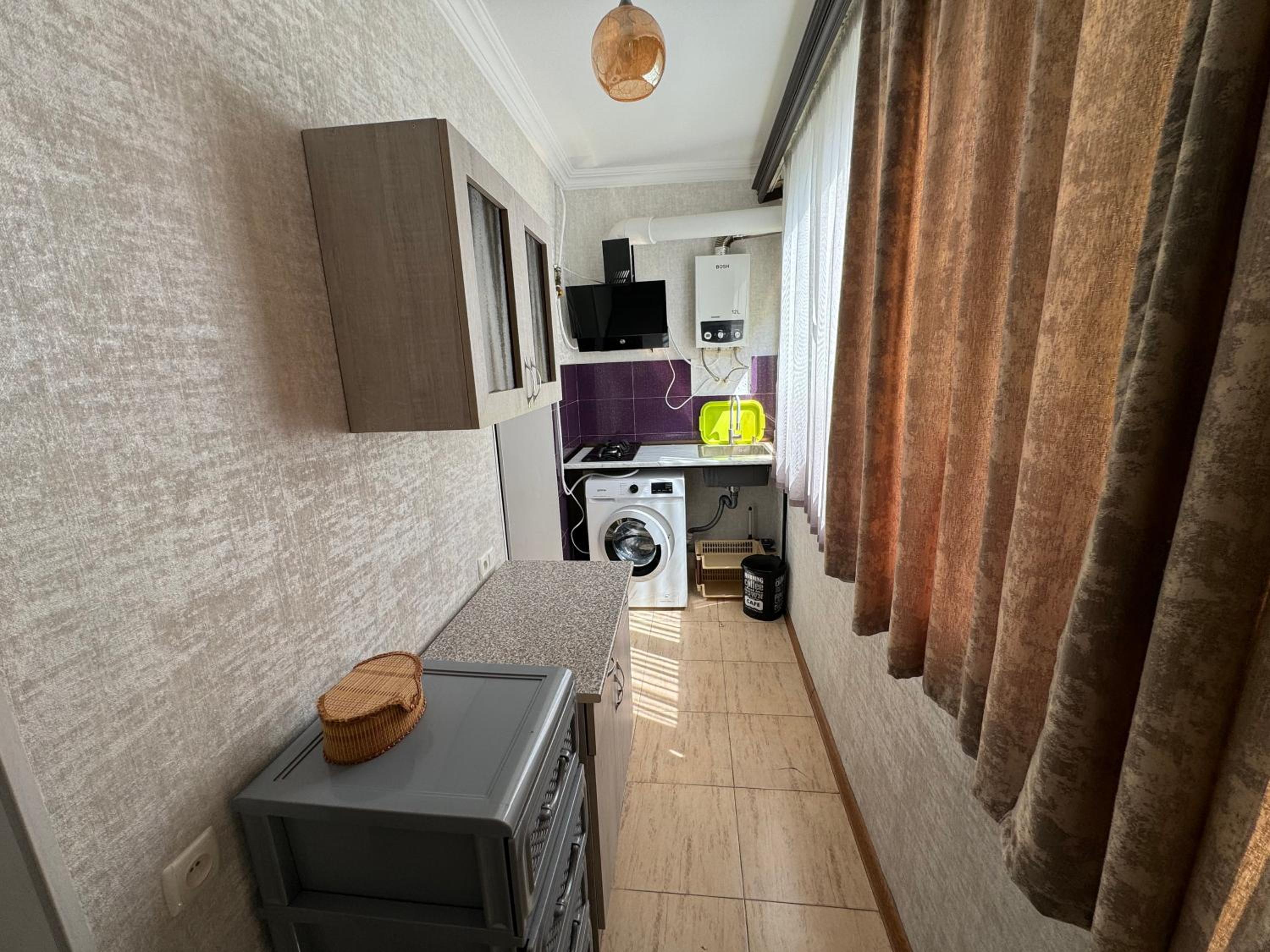 George's Modern Apartment