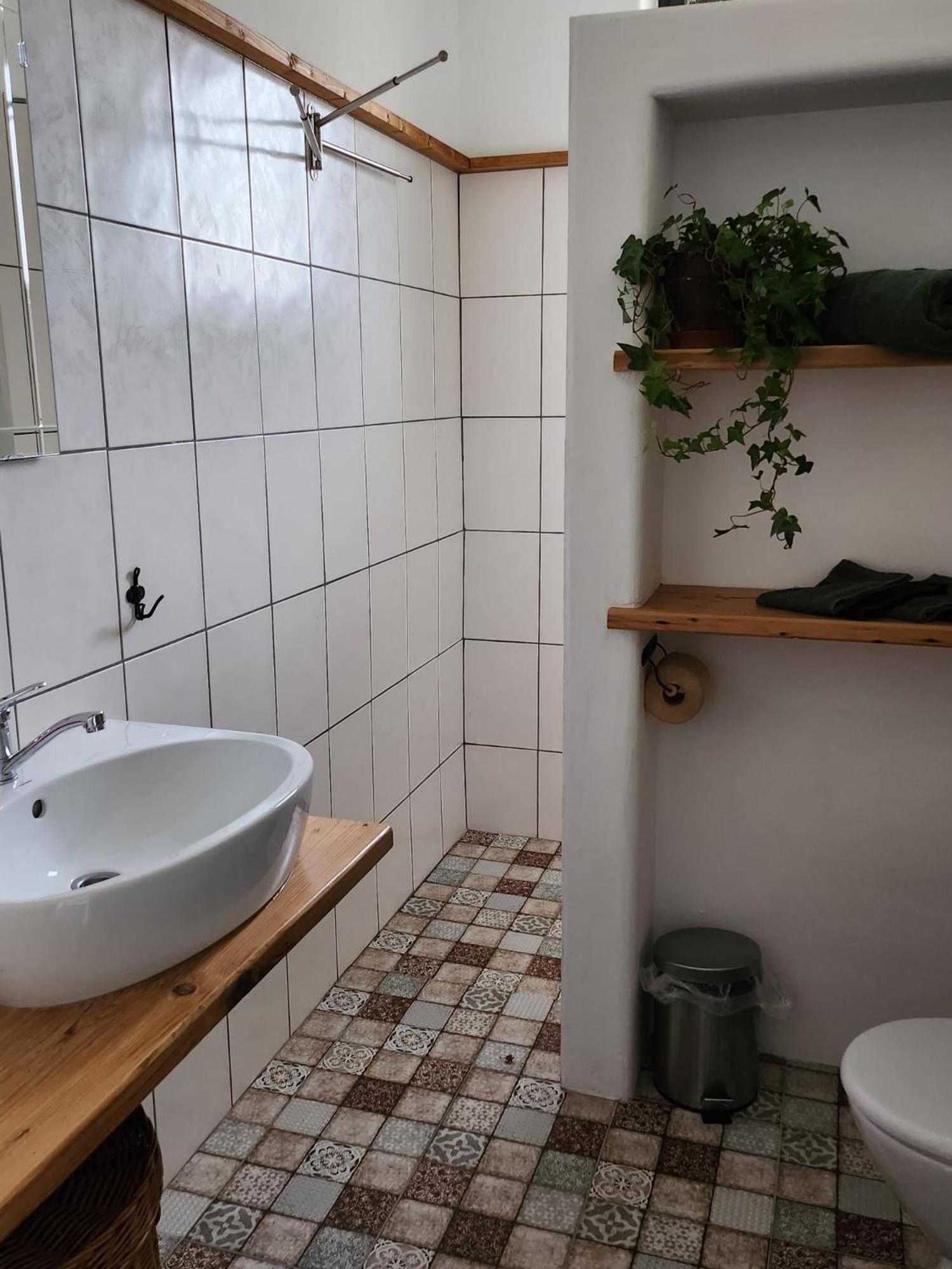 Moongardenhouse