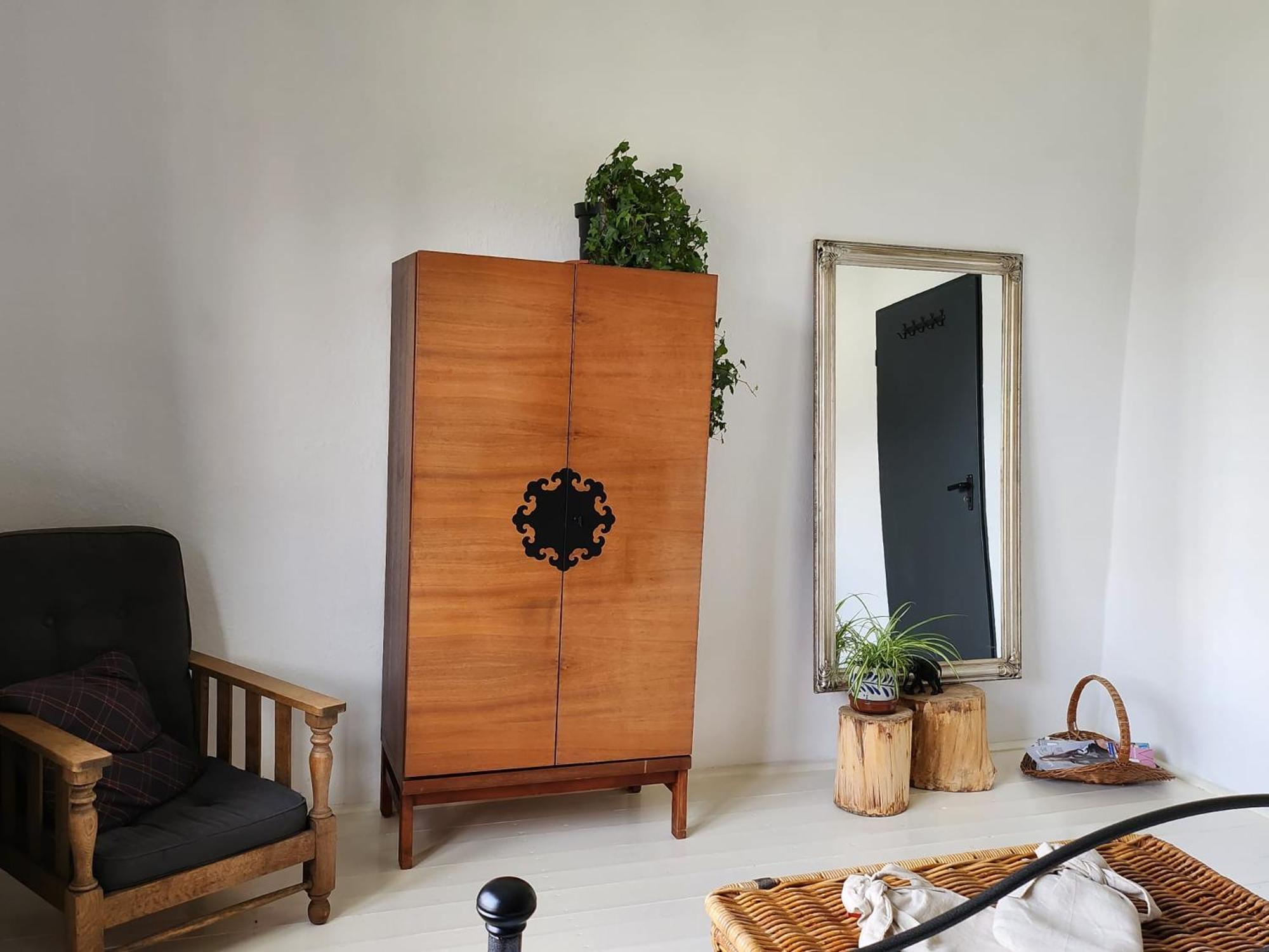 Moongardenhouse
