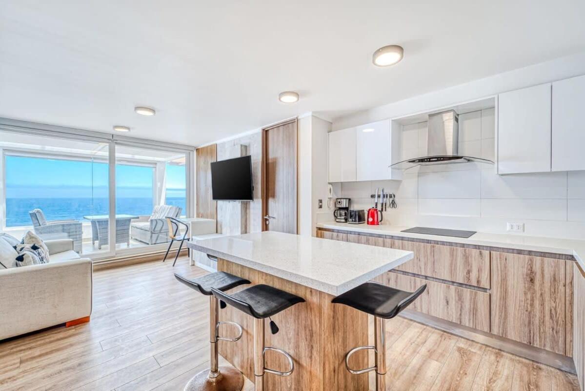Infinite Coast 2BR with pool & free parking